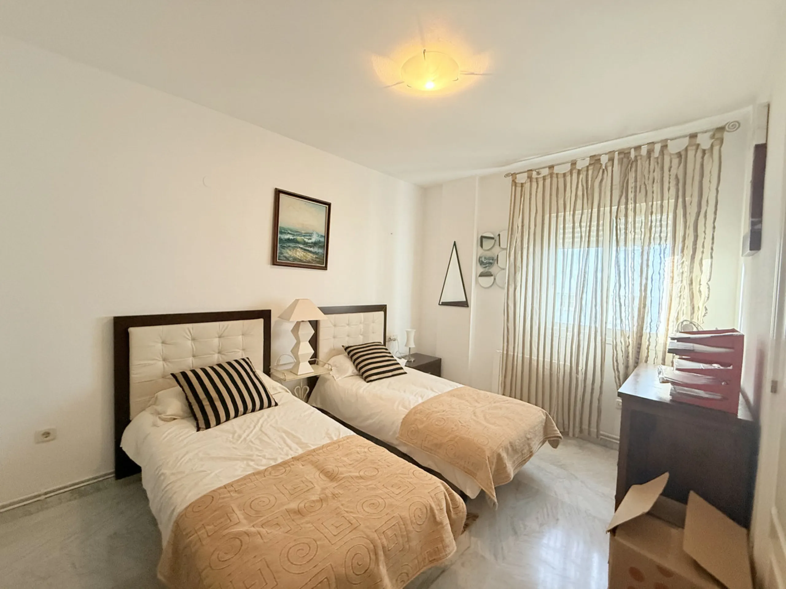 Apartment - Penthouse в продаже в Marbella, Málaga. В доме 4 спален и 3 ванных комнат. Площадь дома 199 м²