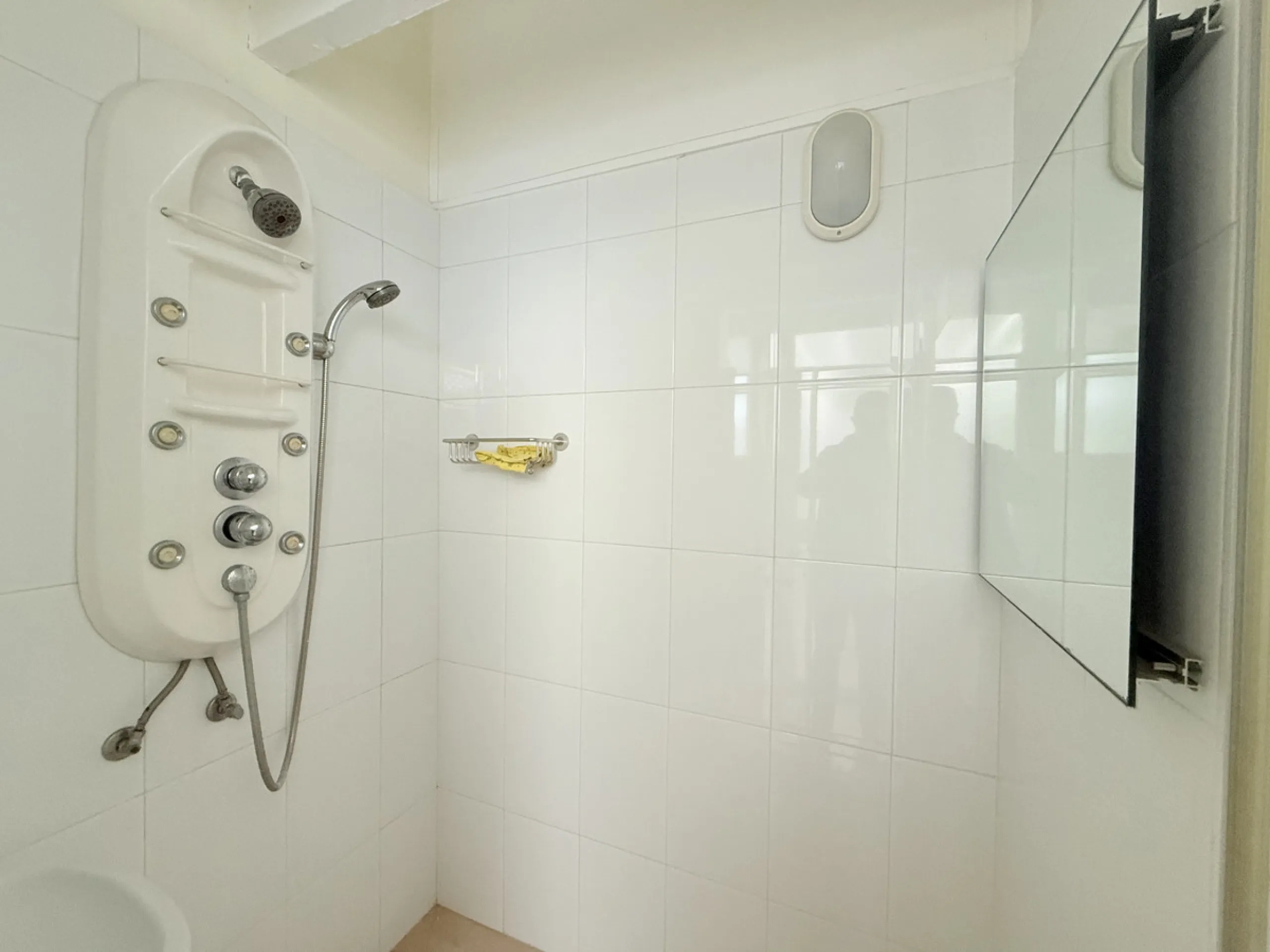 Apartment - Penthouse в продаже в Marbella, Málaga. В доме 4 спален и 3 ванных комнат. Площадь дома 199 м²