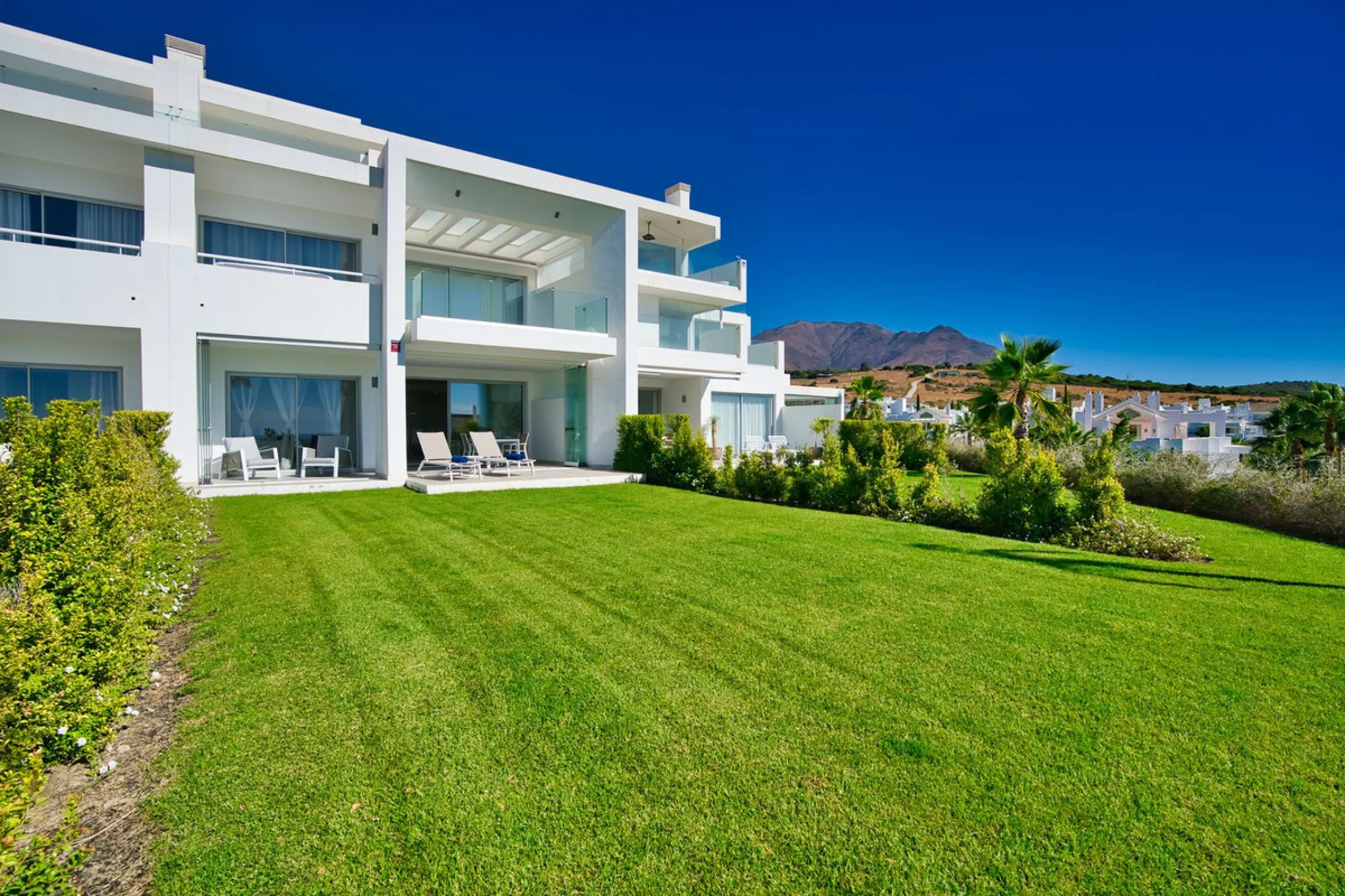 Апартамент нижний этаж, Estepona, Costa del Sol