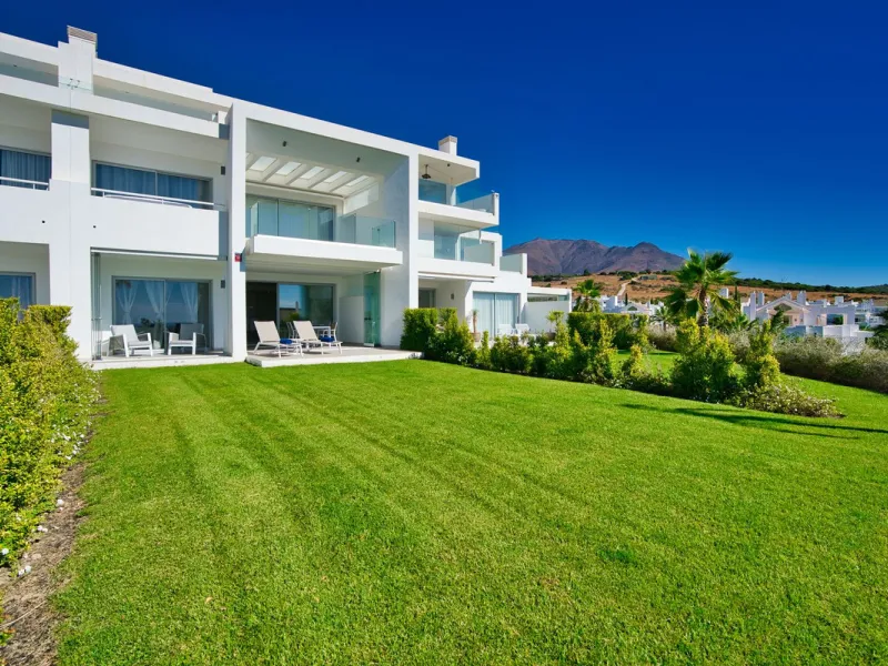 Апартамент нижний этаж, Estepona, Costa del Sol
