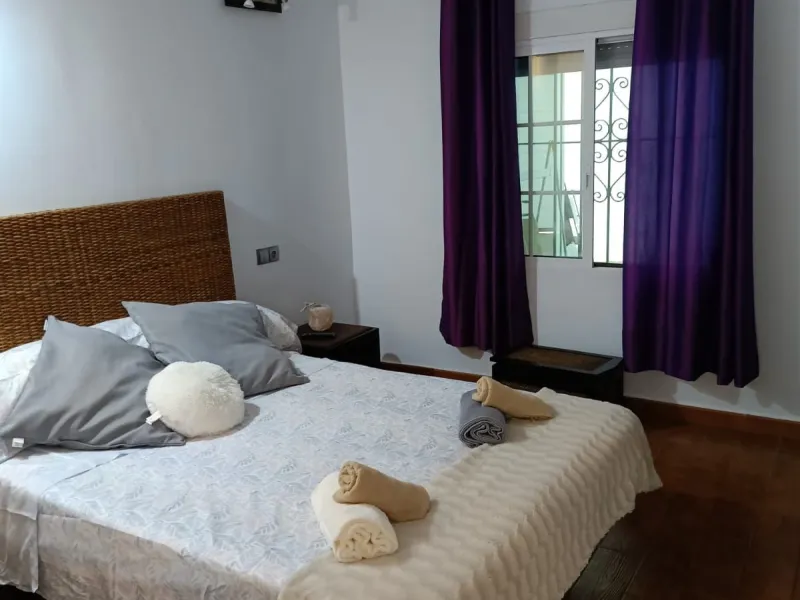 LOCATION!!! LOCATION!! Just 100 metres from the beach!!