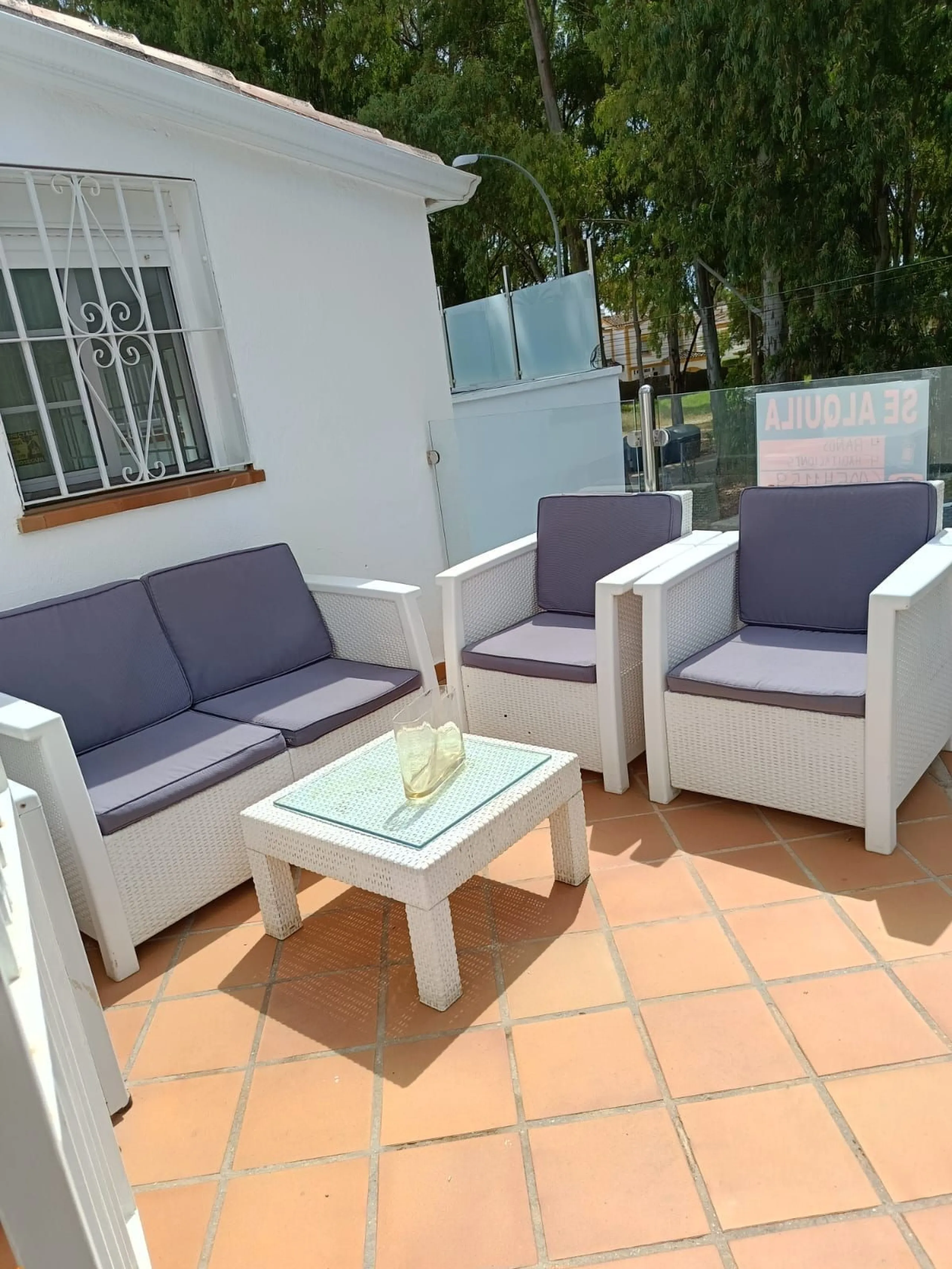 LOCATION!!! LOCATION!! Just 100 metres from the beach!!