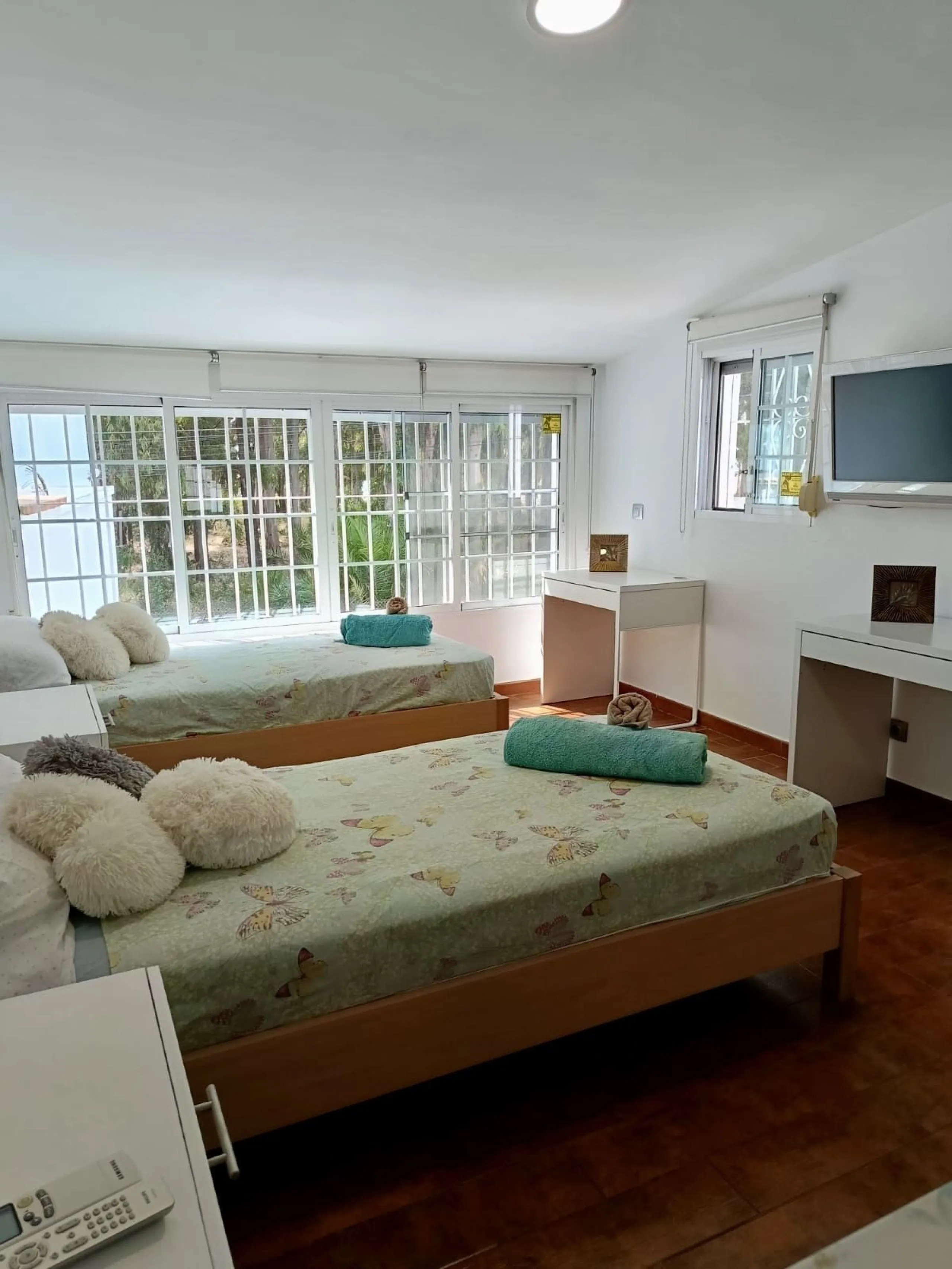 LOCATION!!! LOCATION!! Just 100 metres from the beach!!