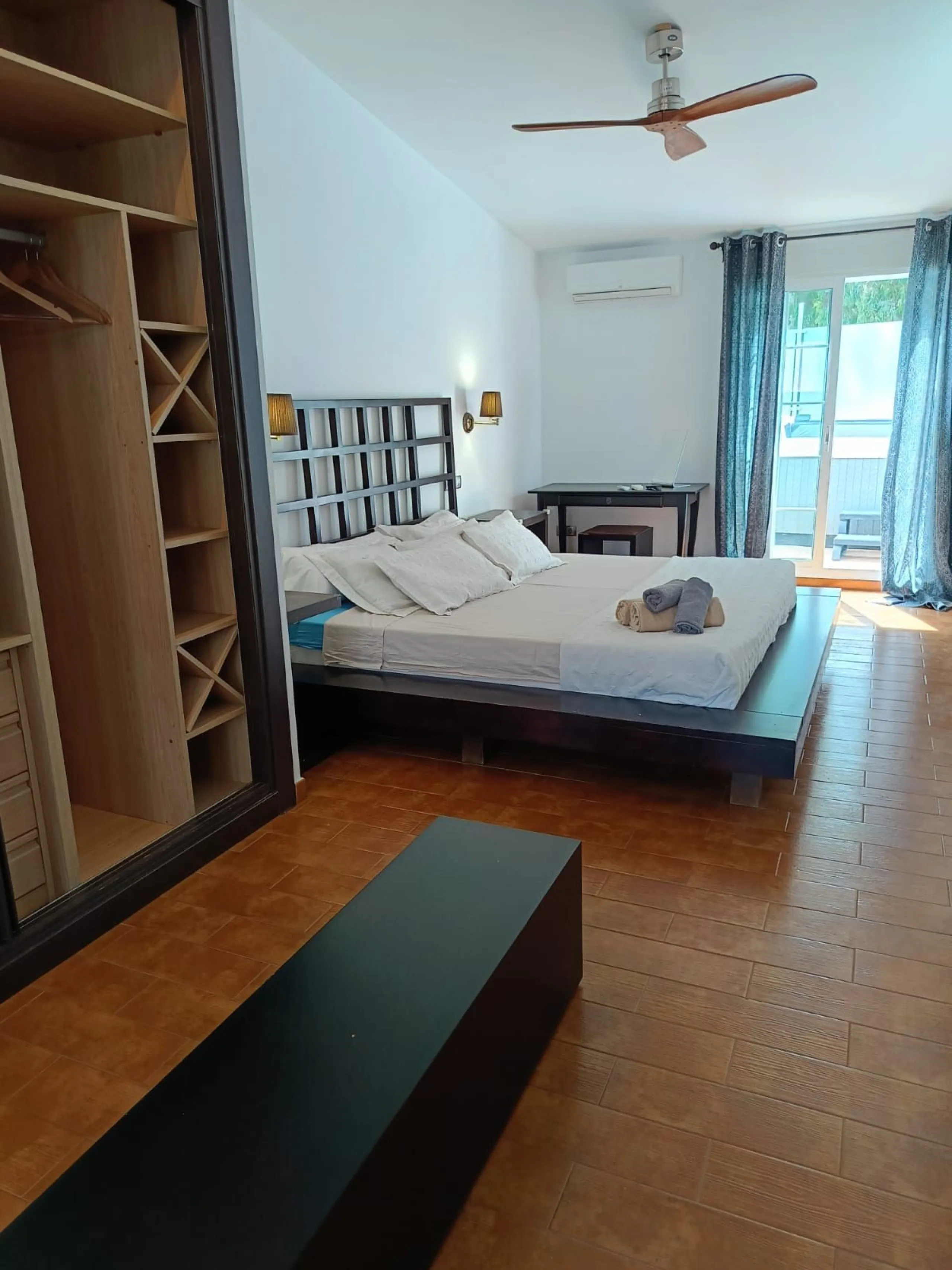 LOCATION!!! LOCATION!! Just 100 metres from the beach!!