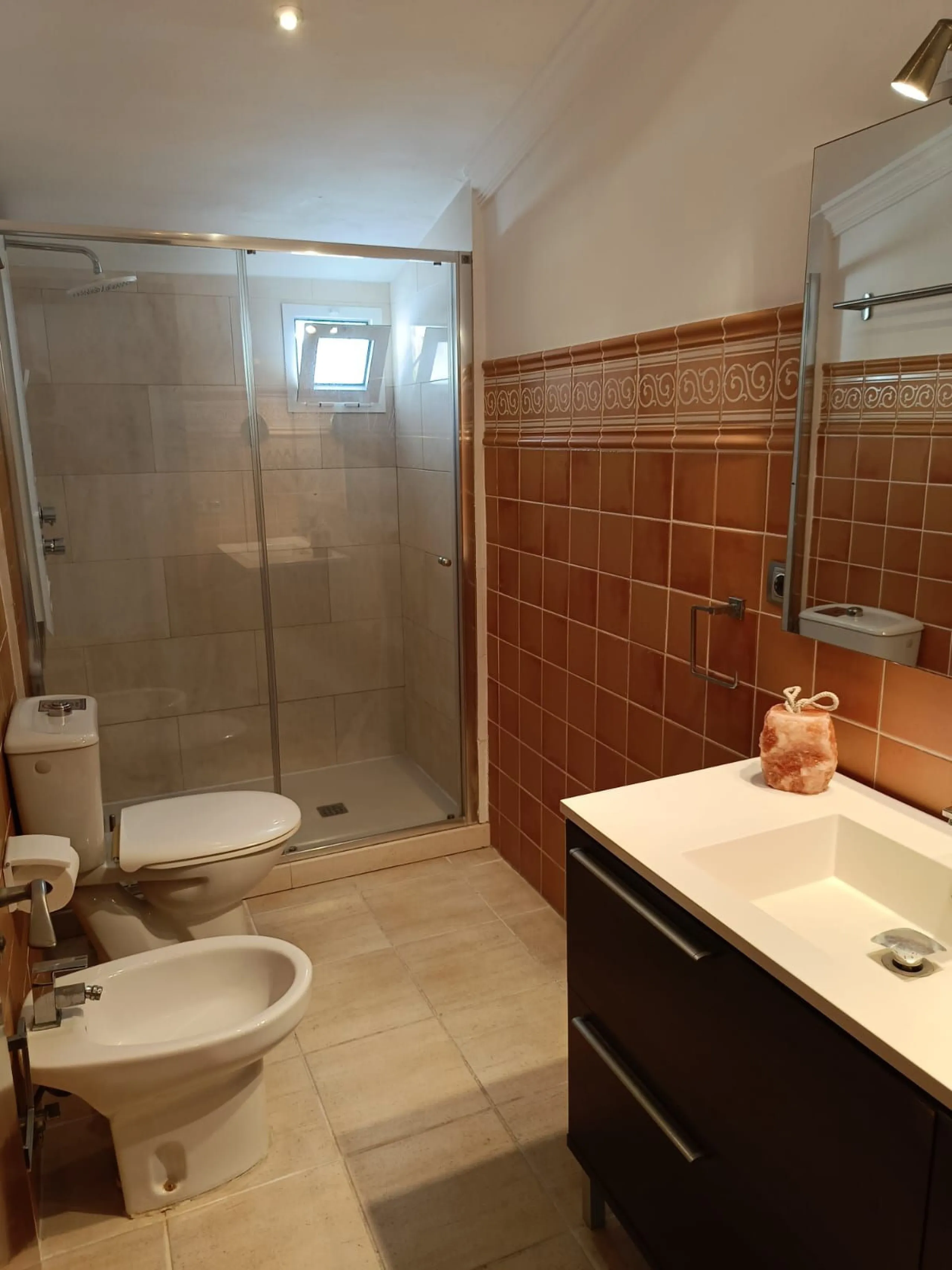 LOCATION!!! LOCATION!! Just 100 metres from the beach!!