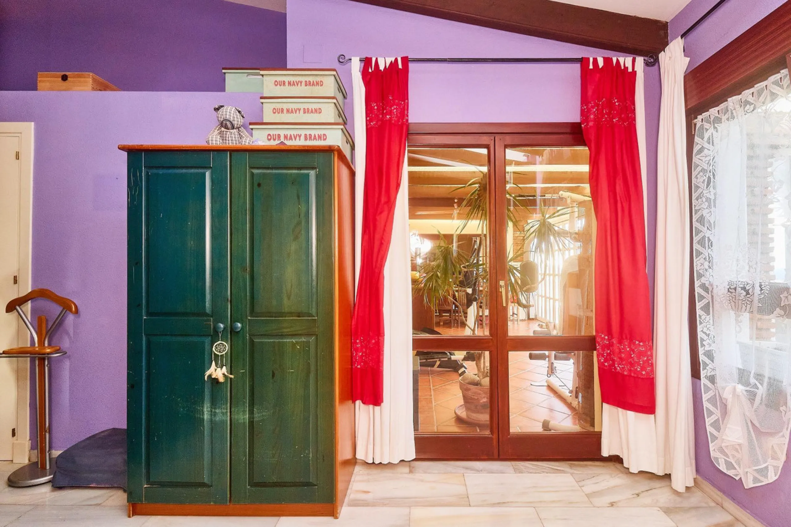 House - Detached Villa в продаже в Mijas, Málaga. В доме 4 спален и 2 ванных комнат. Площадь дома 261 м². Площадь участка 800 м²