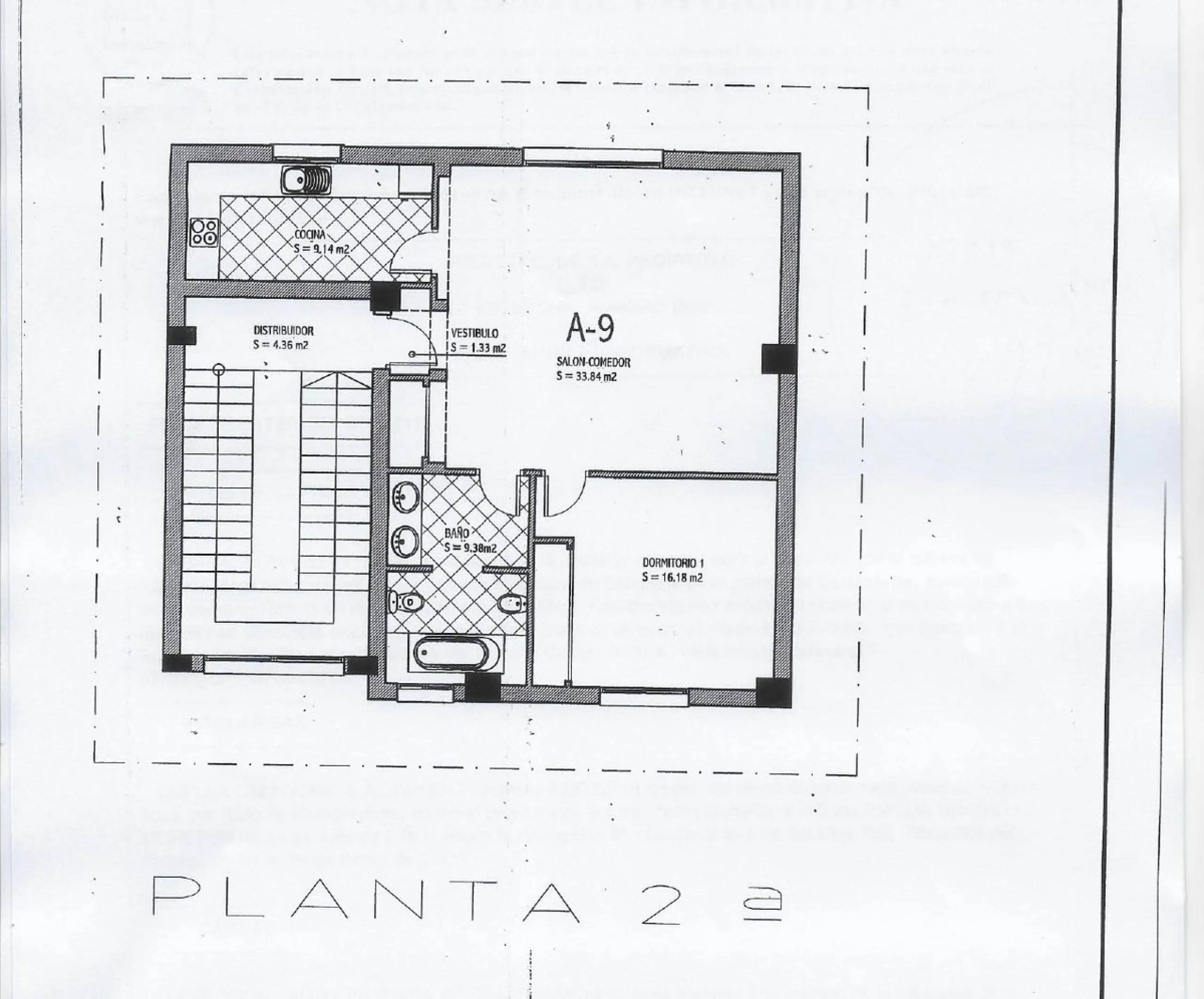 Located in the Cancelada area, in East Estepona, these commercial premises offer a unique opportunity to establish a business in a strategic environment. With a total built area of 898 m², including 569.75 m² of interiors and 328.75 m² of terraces, this s
