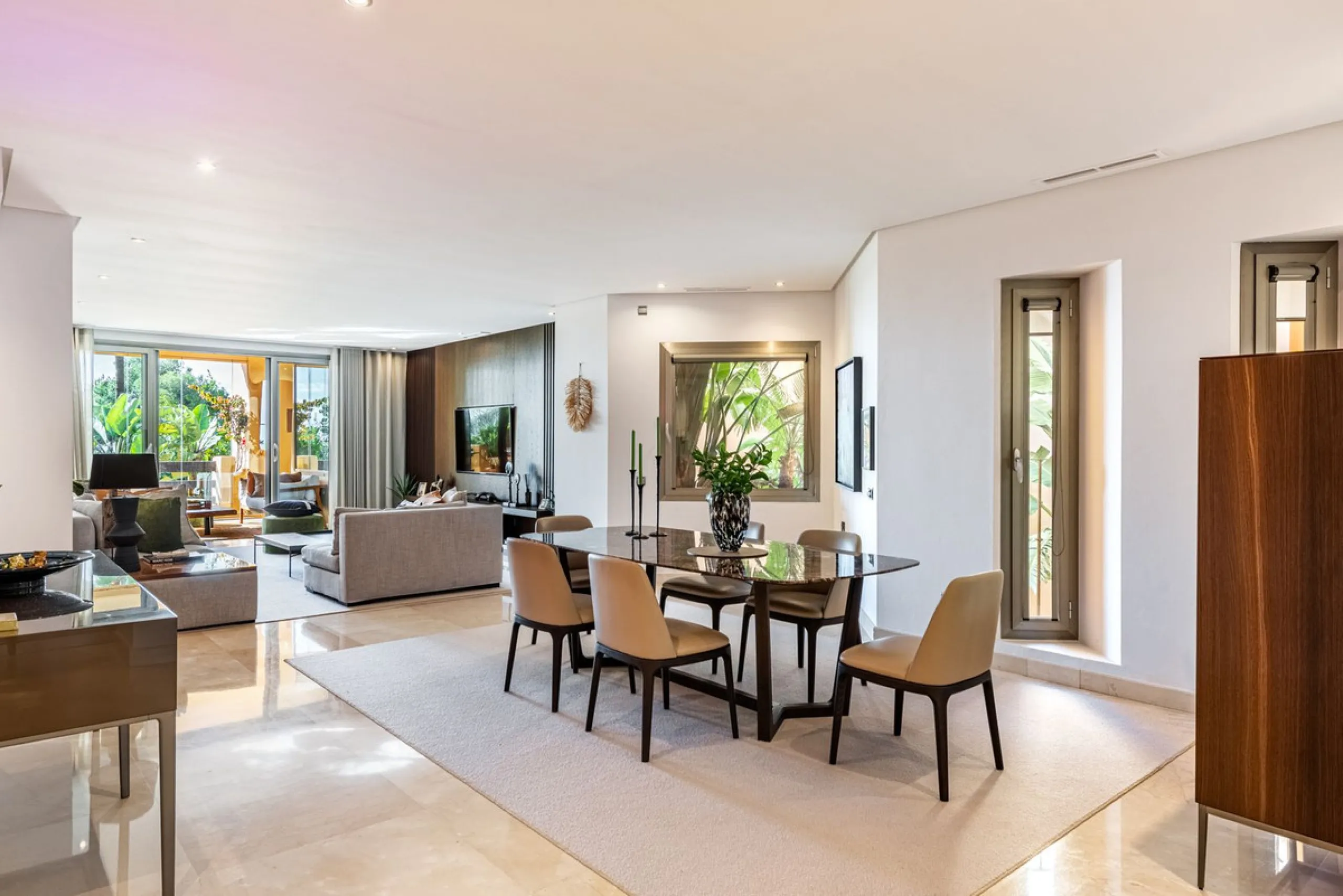 Exquisite Apartment  in Mansion Club, Marbella's Prestigious Golden Mile