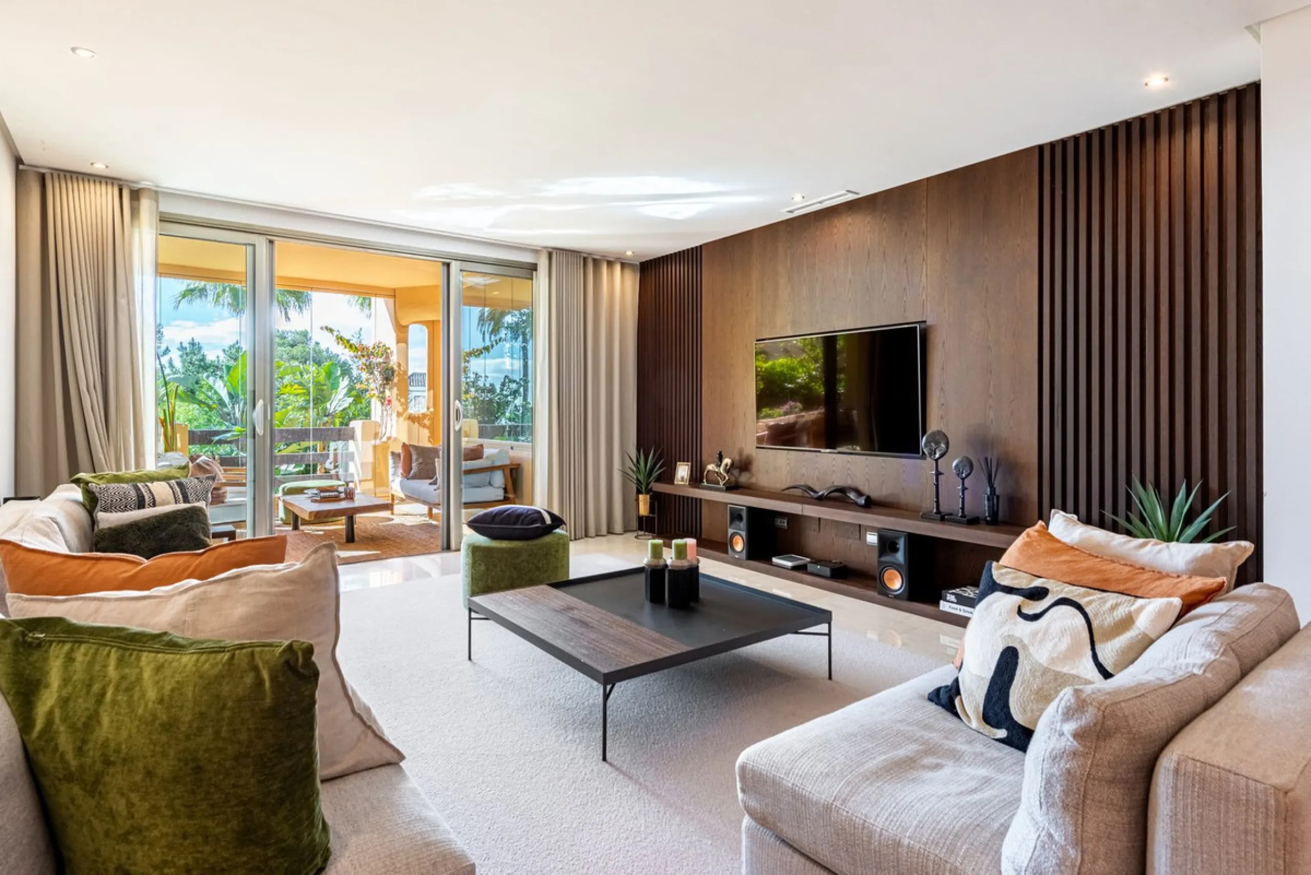 Exquisite Apartment  in Mansion Club, Marbella's Prestigious Golden Mile