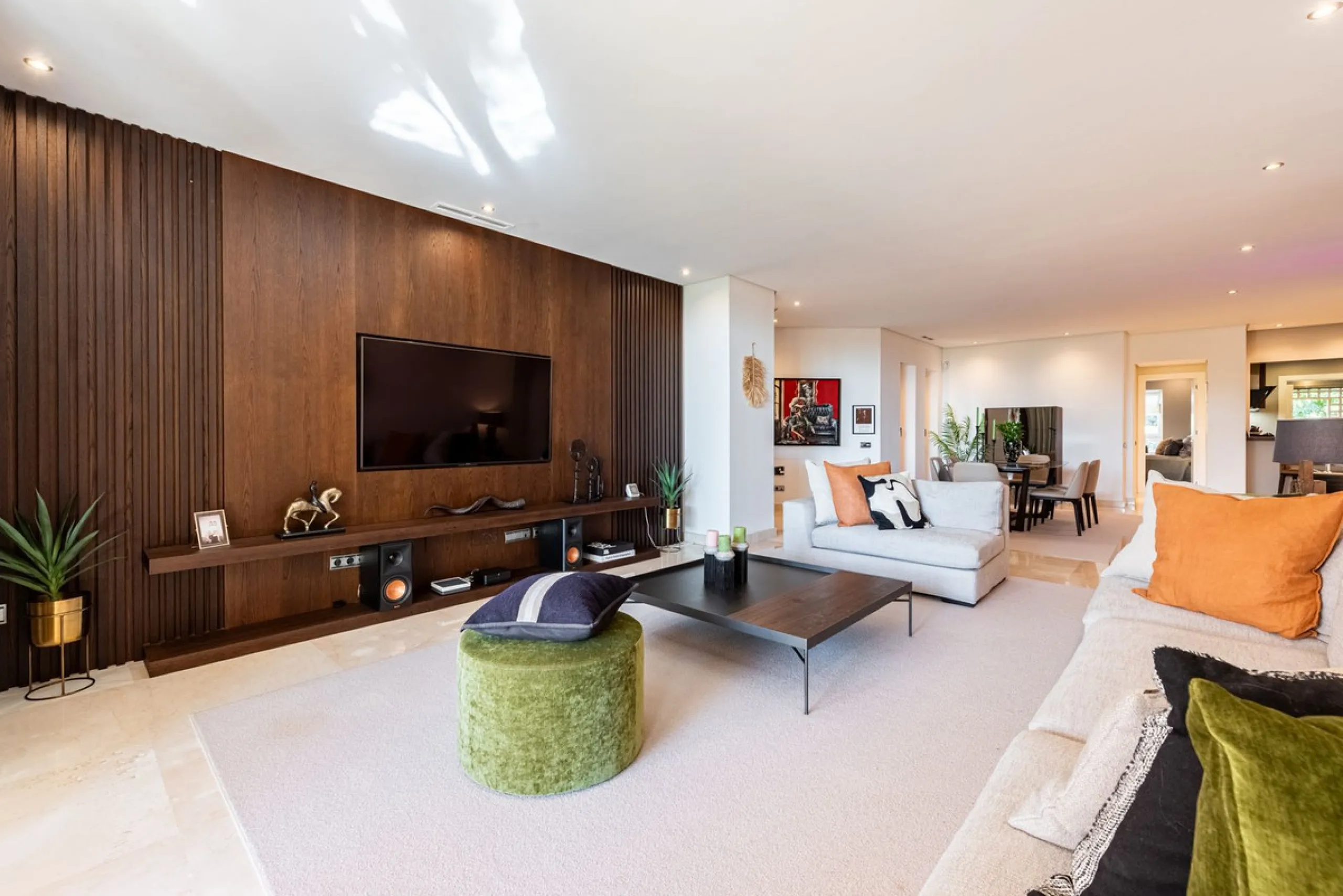 Exquisite Apartment  in Mansion Club, Marbella's Prestigious Golden Mile