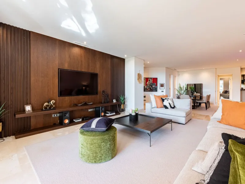 Exquisite Apartment  in Mansion Club, Marbella's Prestigious Golden Mile
