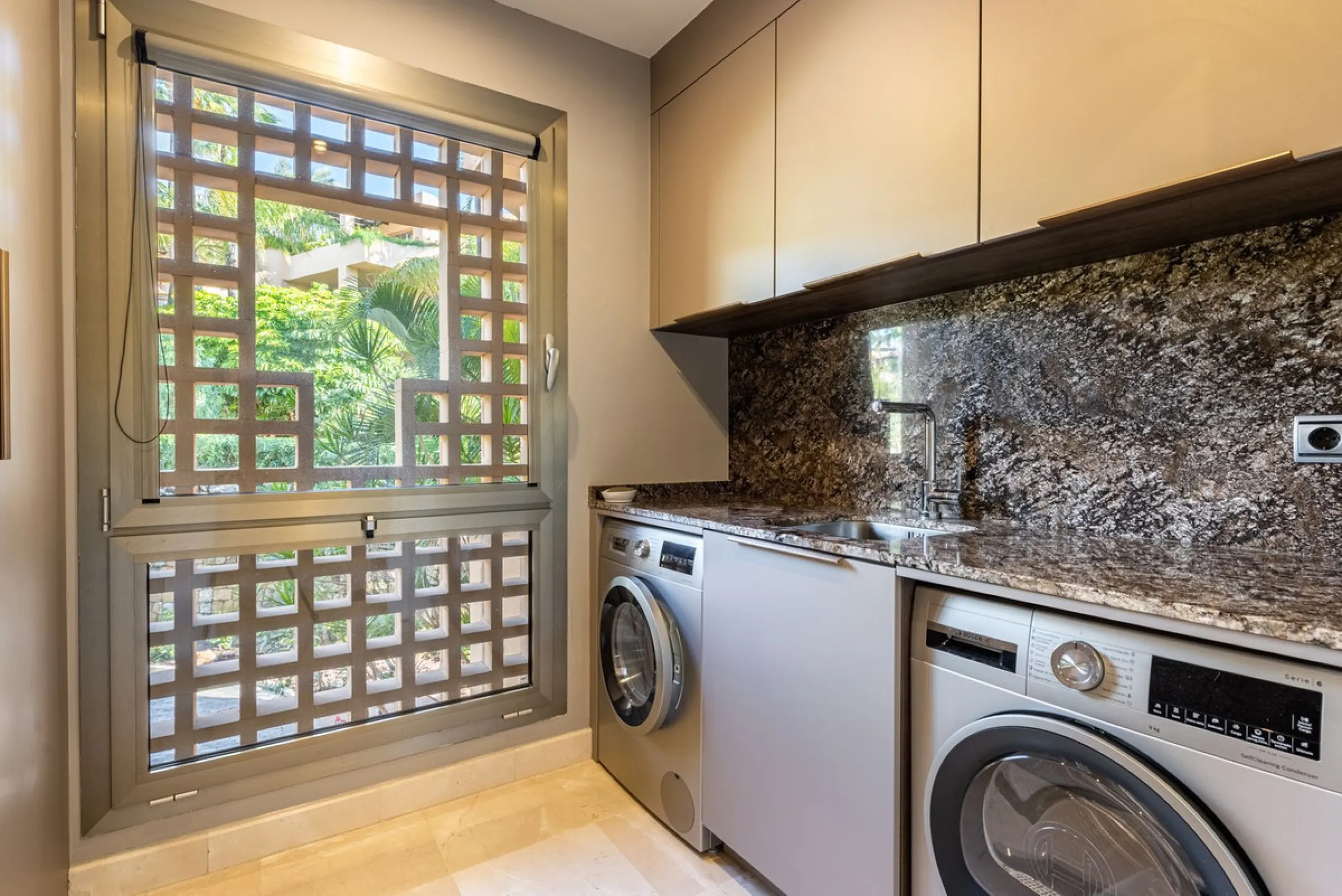 Exquisite Apartment  in Mansion Club, Marbella's Prestigious Golden Mile