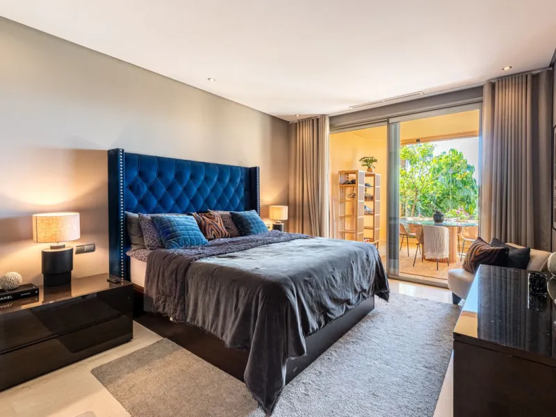Exquisite Apartment  in Mansion Club, Marbella's Prestigious Golden Mile