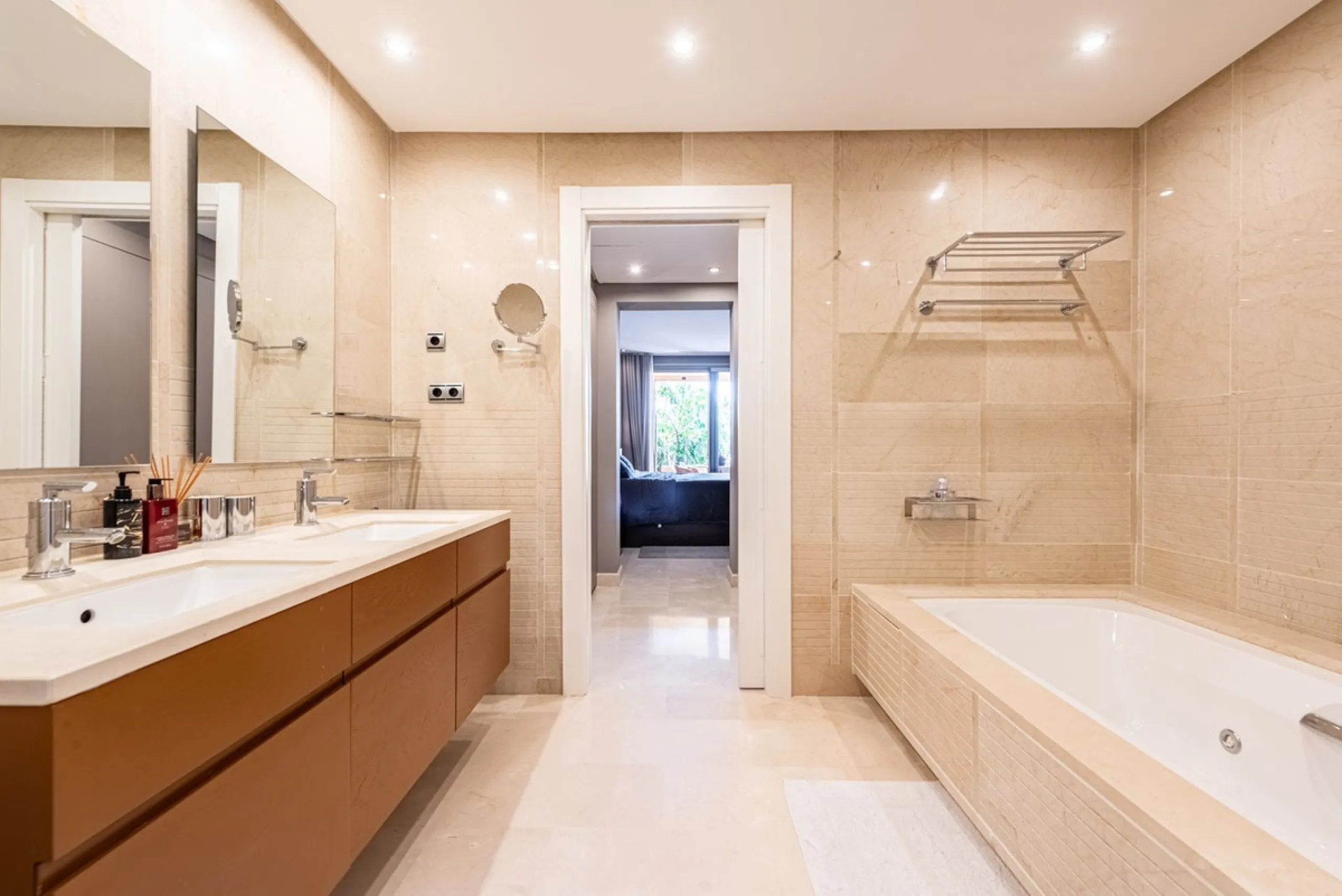 Exquisite Apartment  in Mansion Club, Marbella's Prestigious Golden Mile