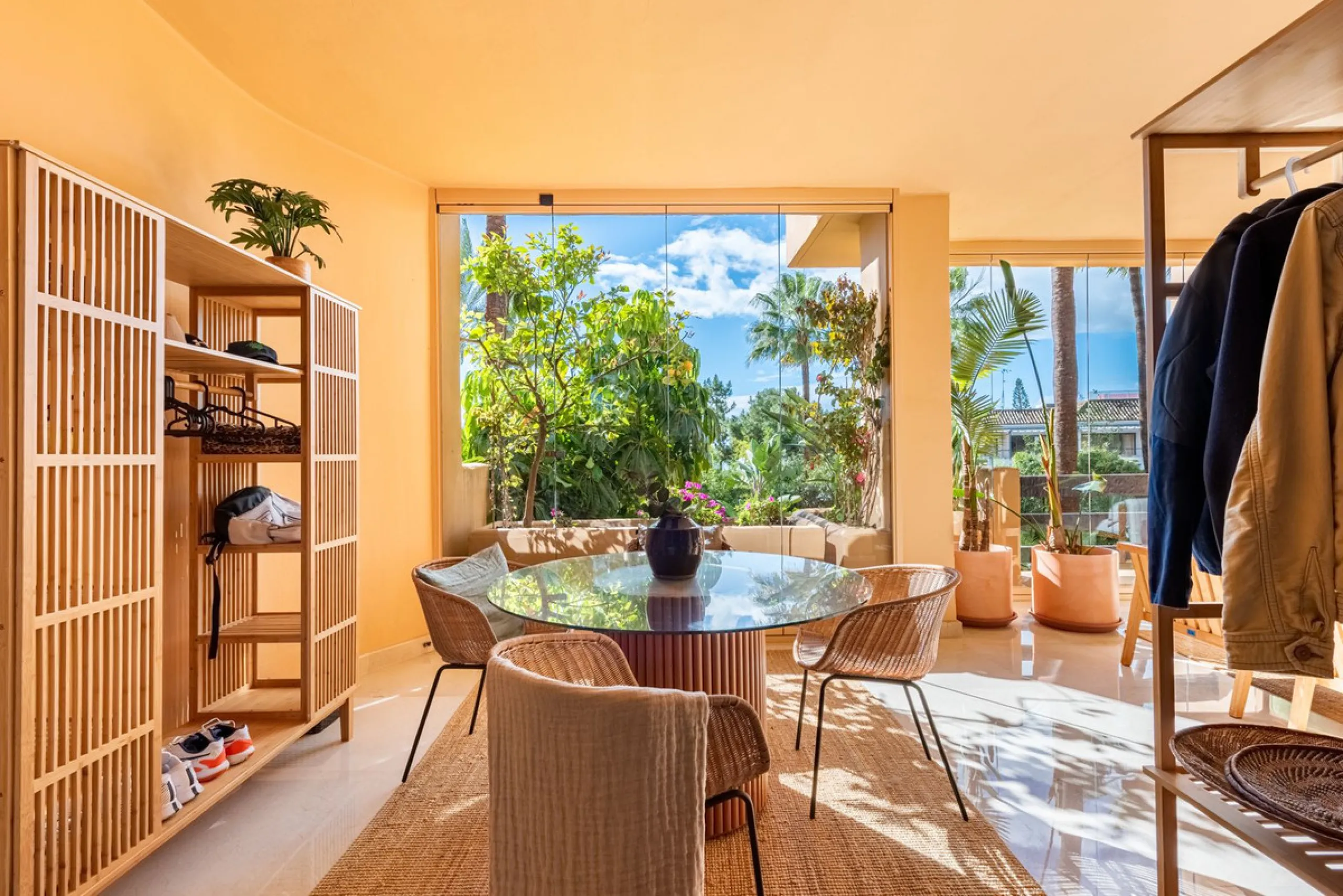 Exquisite Apartment  in Mansion Club, Marbella's Prestigious Golden Mile