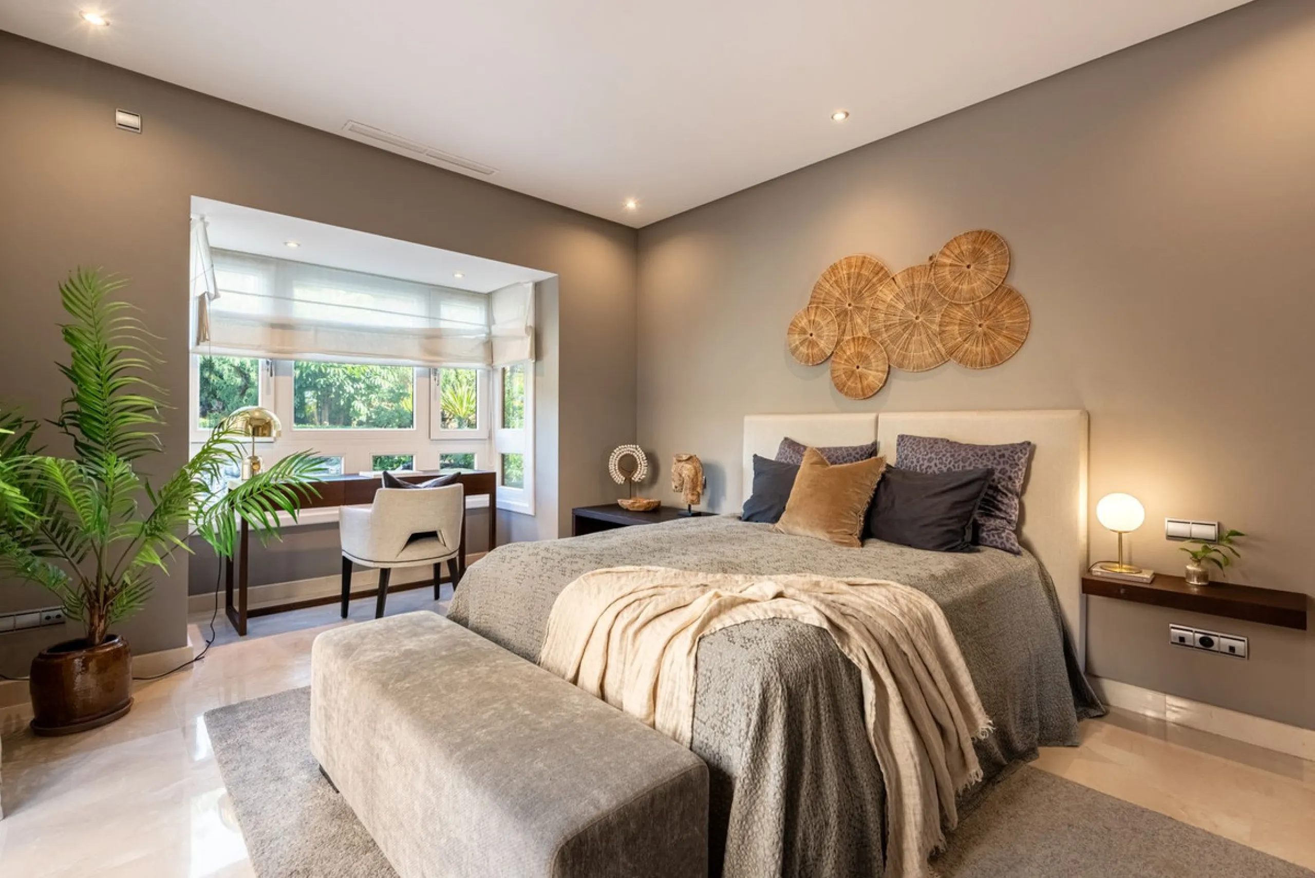 Exquisite Apartment  in Mansion Club, Marbella's Prestigious Golden Mile