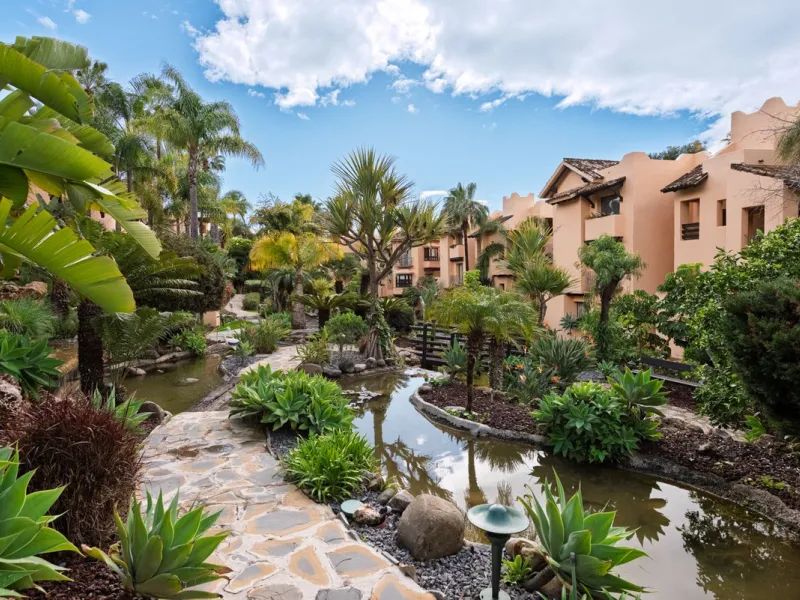 Exquisite Apartment  in Mansion Club, Marbella's Prestigious Golden Mile
