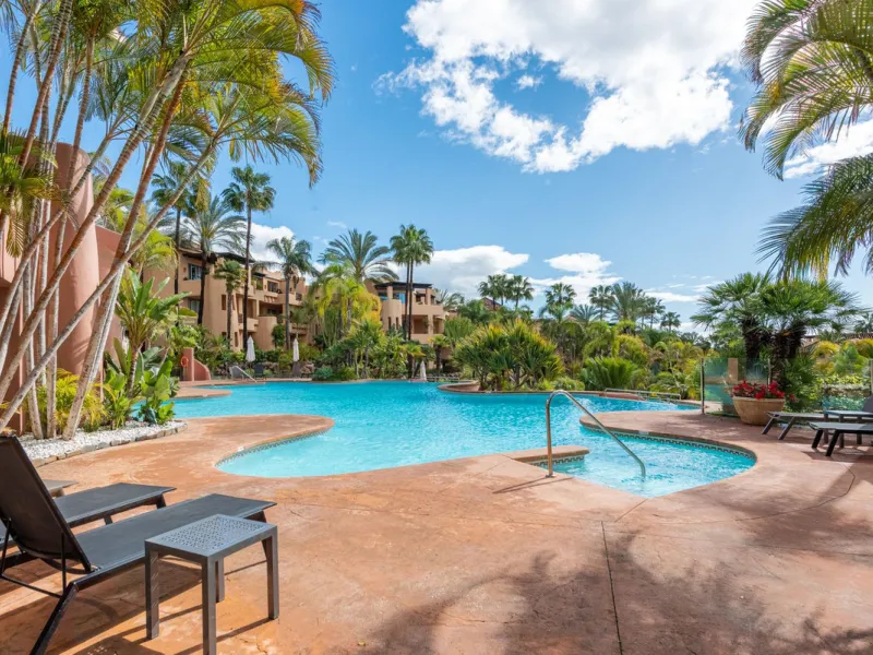 Exquisite Apartment  in Mansion Club, Marbella's Prestigious Golden Mile