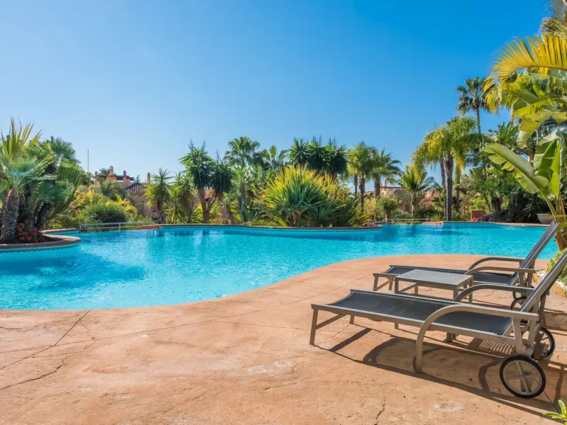 Exquisite Apartment  in Mansion Club, Marbella's Prestigious Golden Mile