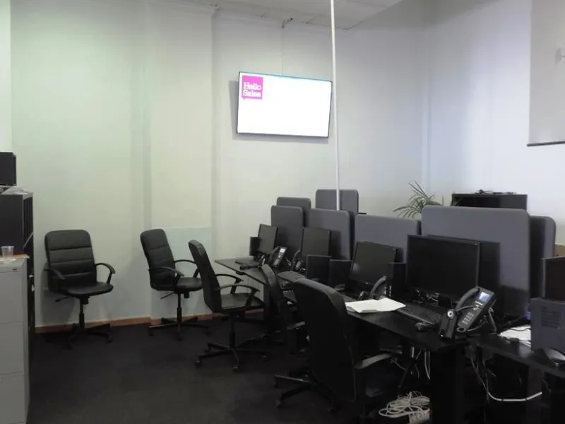 Commercial premises centrally located in Fuengirola, just 150 meters from the Feria Ground. Originally comprising four separate units, the property has been consolidated into a single premises, with the potential to reinstate divisions if desired. Current