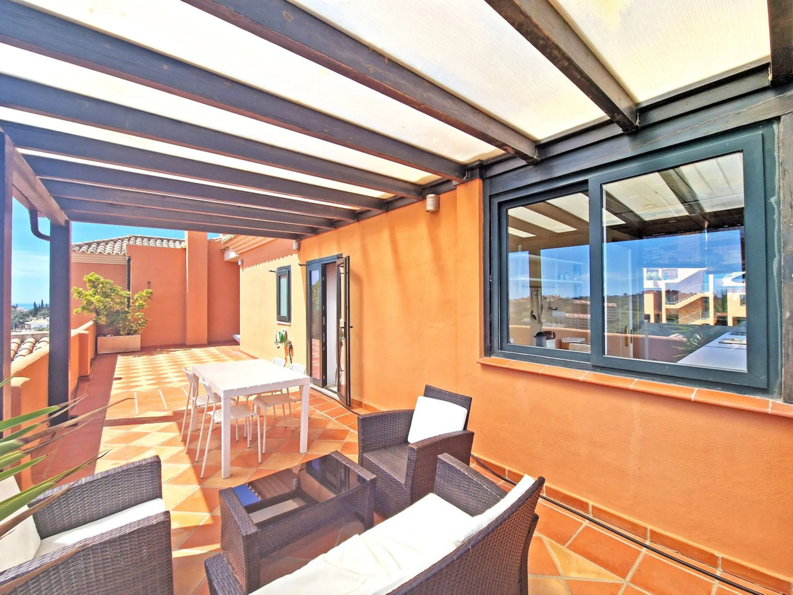 Charming One-Bedroom Penthouse with Panoramic Views in Elviria, Marbella