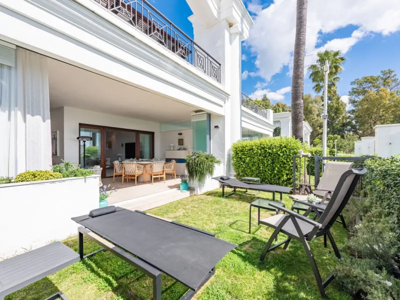 Апартамент средний этаж, Estepona, Costa del Sol