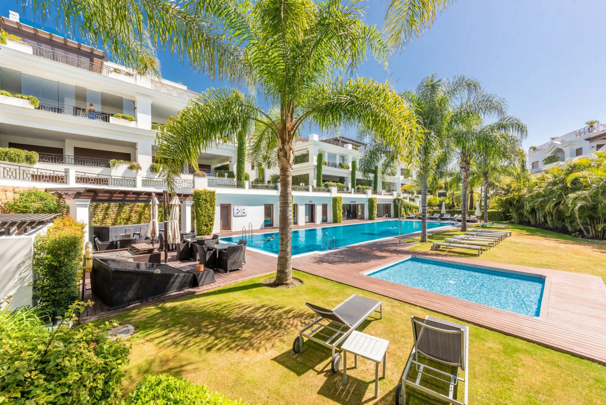 Апартамент средний этаж, Estepona, Costa del Sol