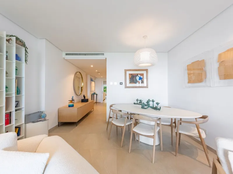 Апартамент средний этаж, Estepona, Costa del Sol