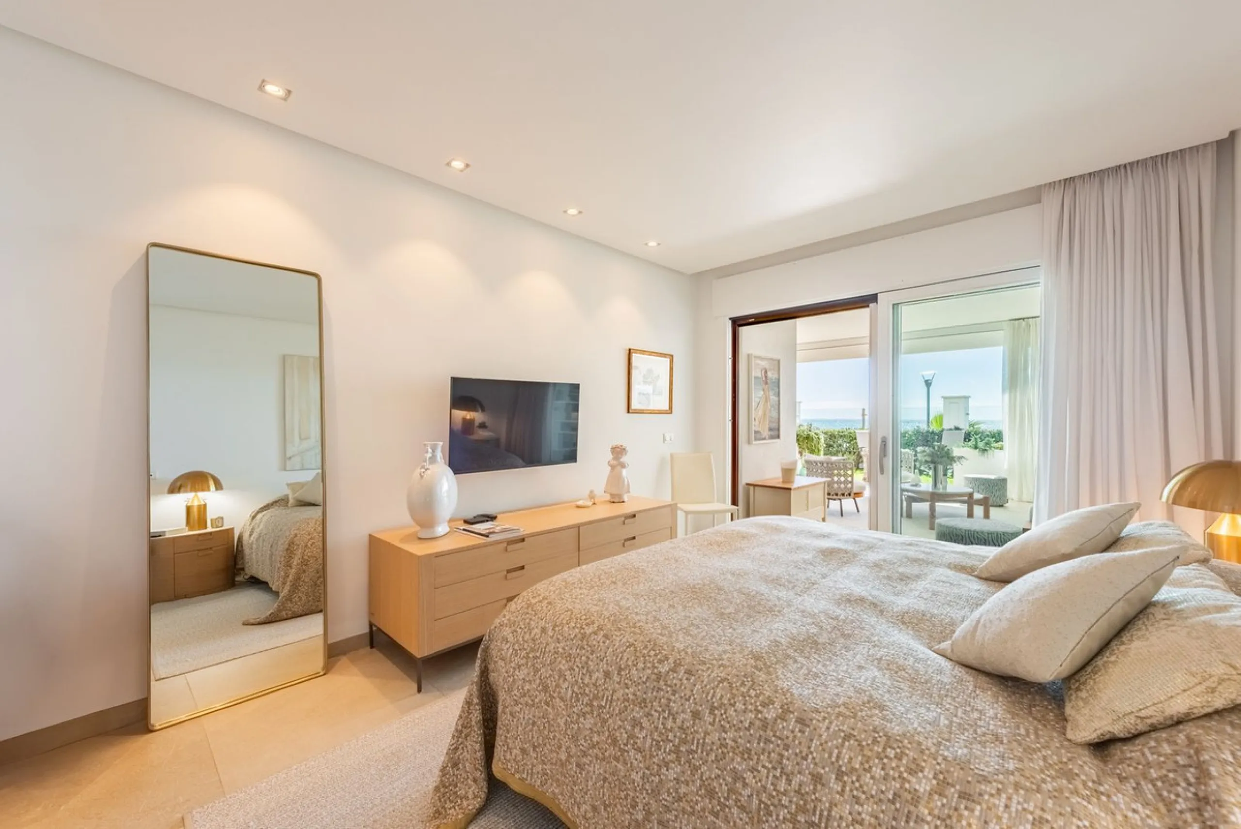 Апартамент средний этаж, Estepona, Costa del Sol