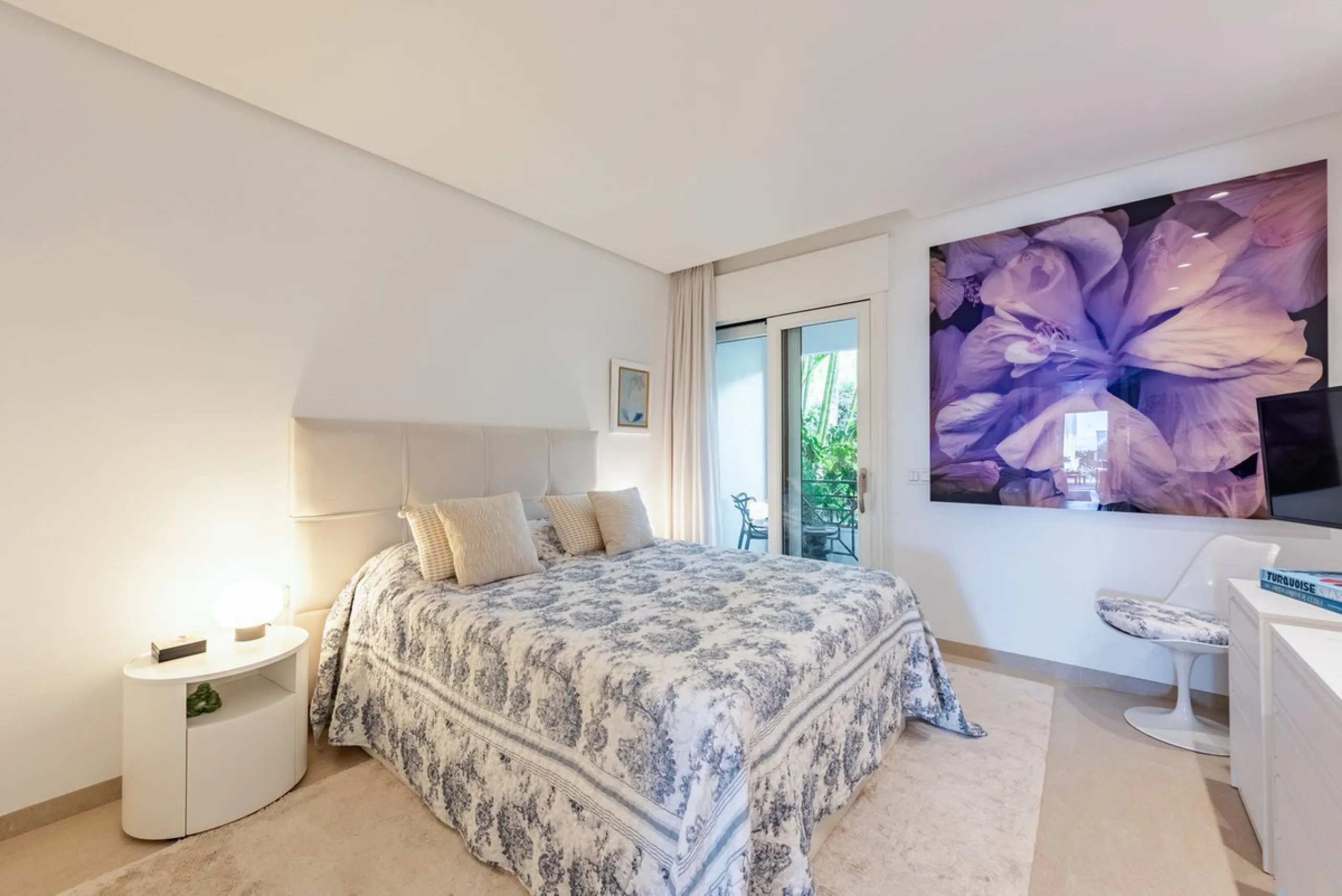Апартамент средний этаж, Estepona, Costa del Sol