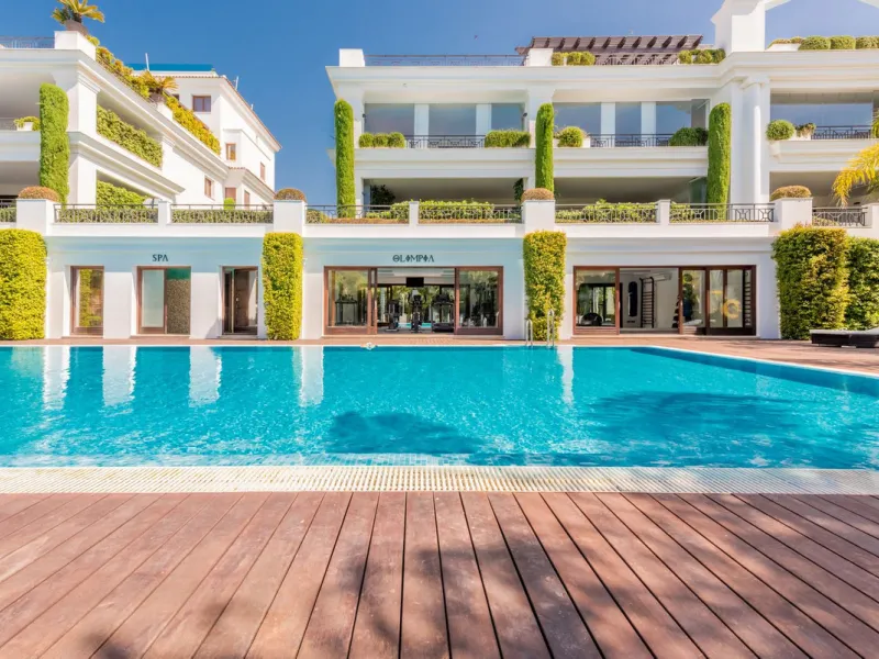 Апартамент средний этаж, Estepona, Costa del Sol