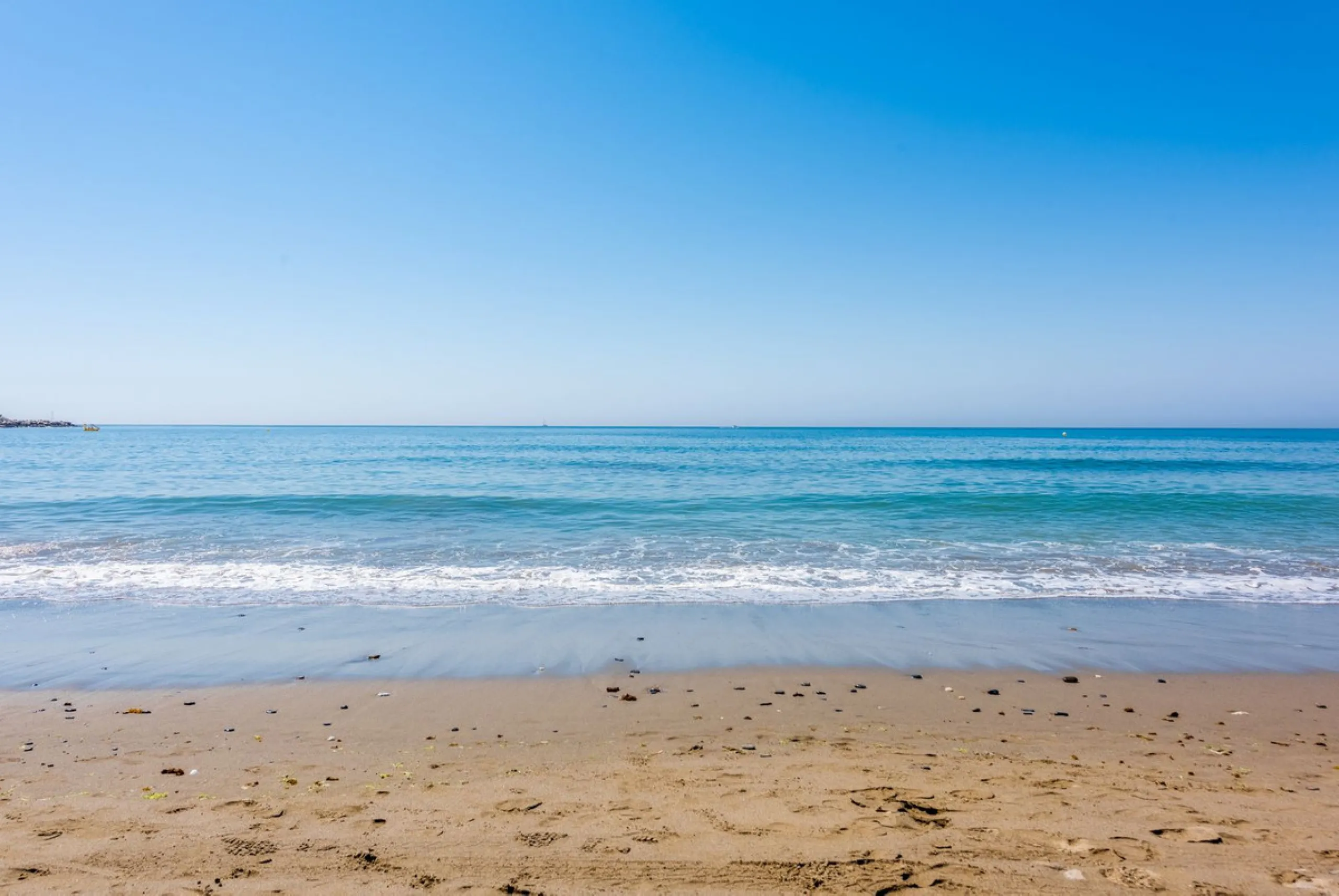 Апартамент средний этаж, Estepona, Costa del Sol