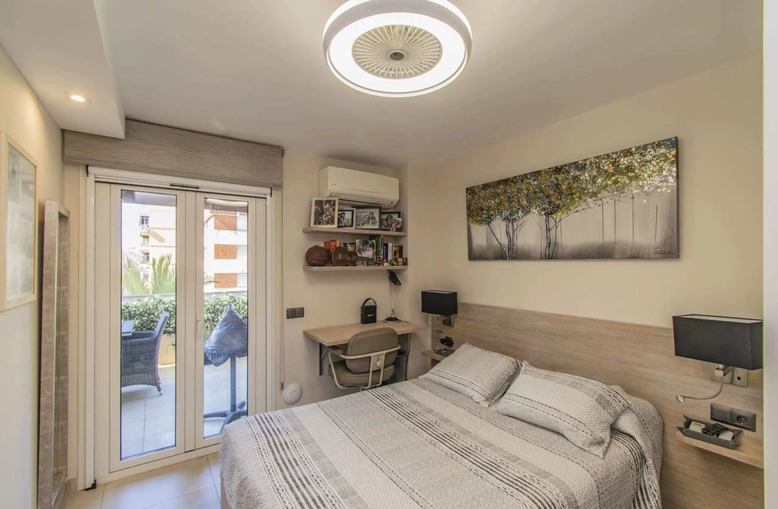 LARGE PROPERTY 200 METERS FROM THE BEACH IN THE CENTER OF MARBELLA