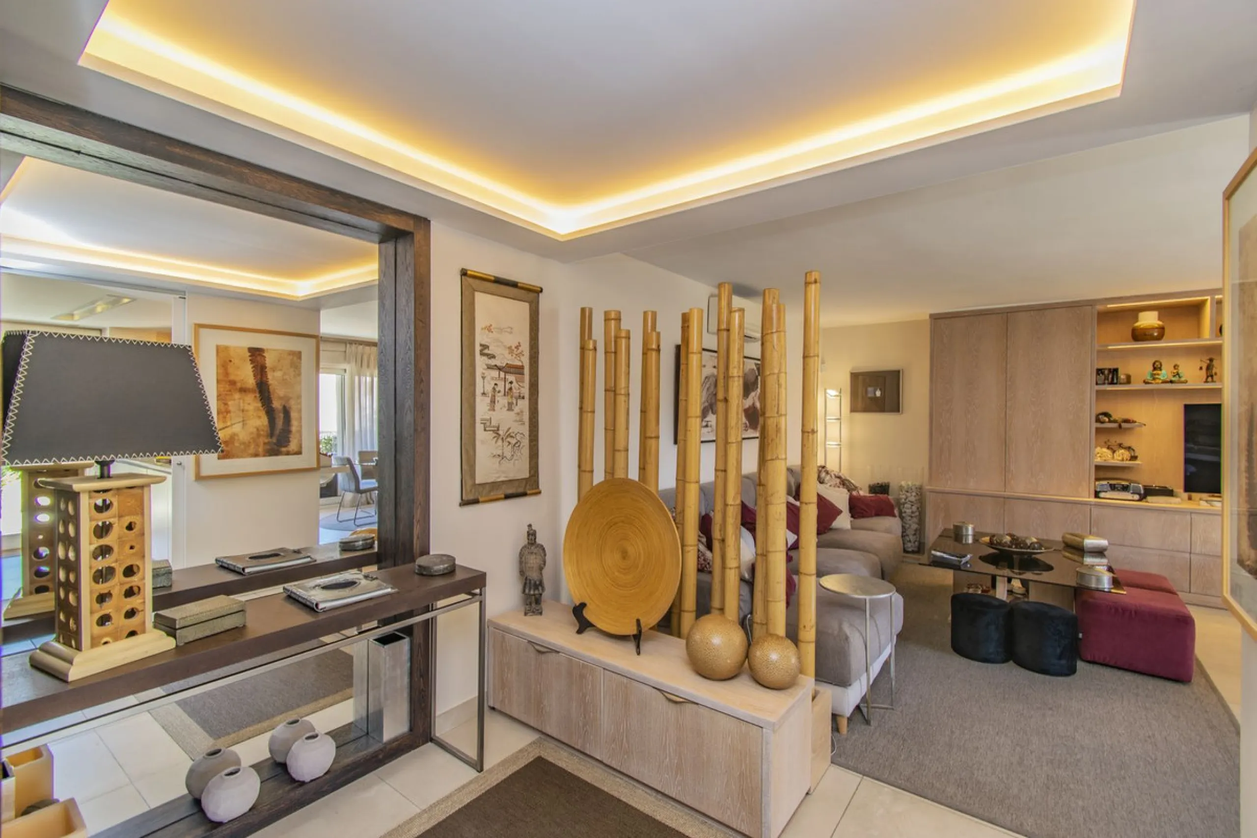LARGE PROPERTY 200 METERS FROM THE BEACH IN THE CENTER OF MARBELLA