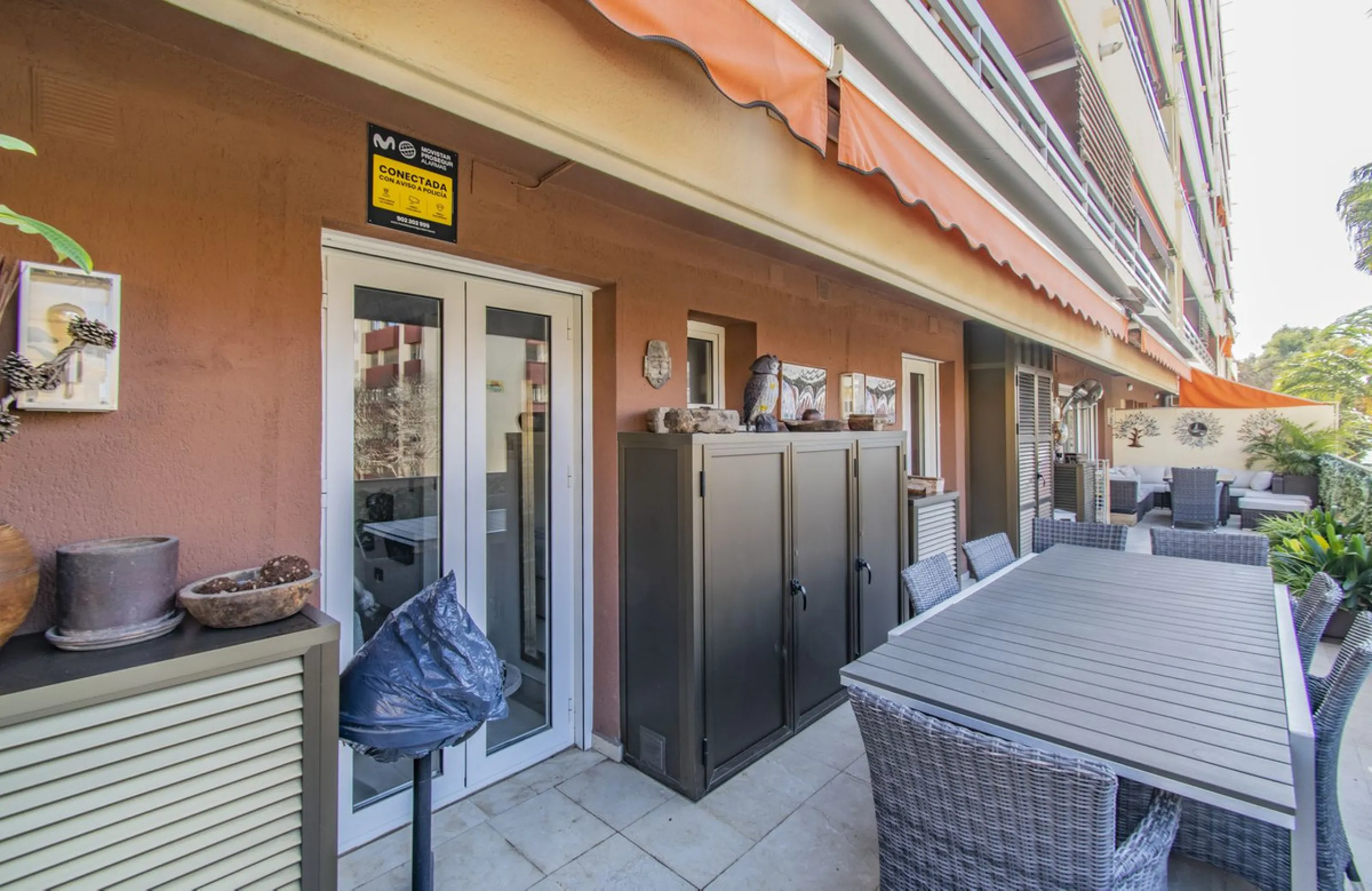 LARGE PROPERTY 200 METERS FROM THE BEACH IN THE CENTER OF MARBELLA