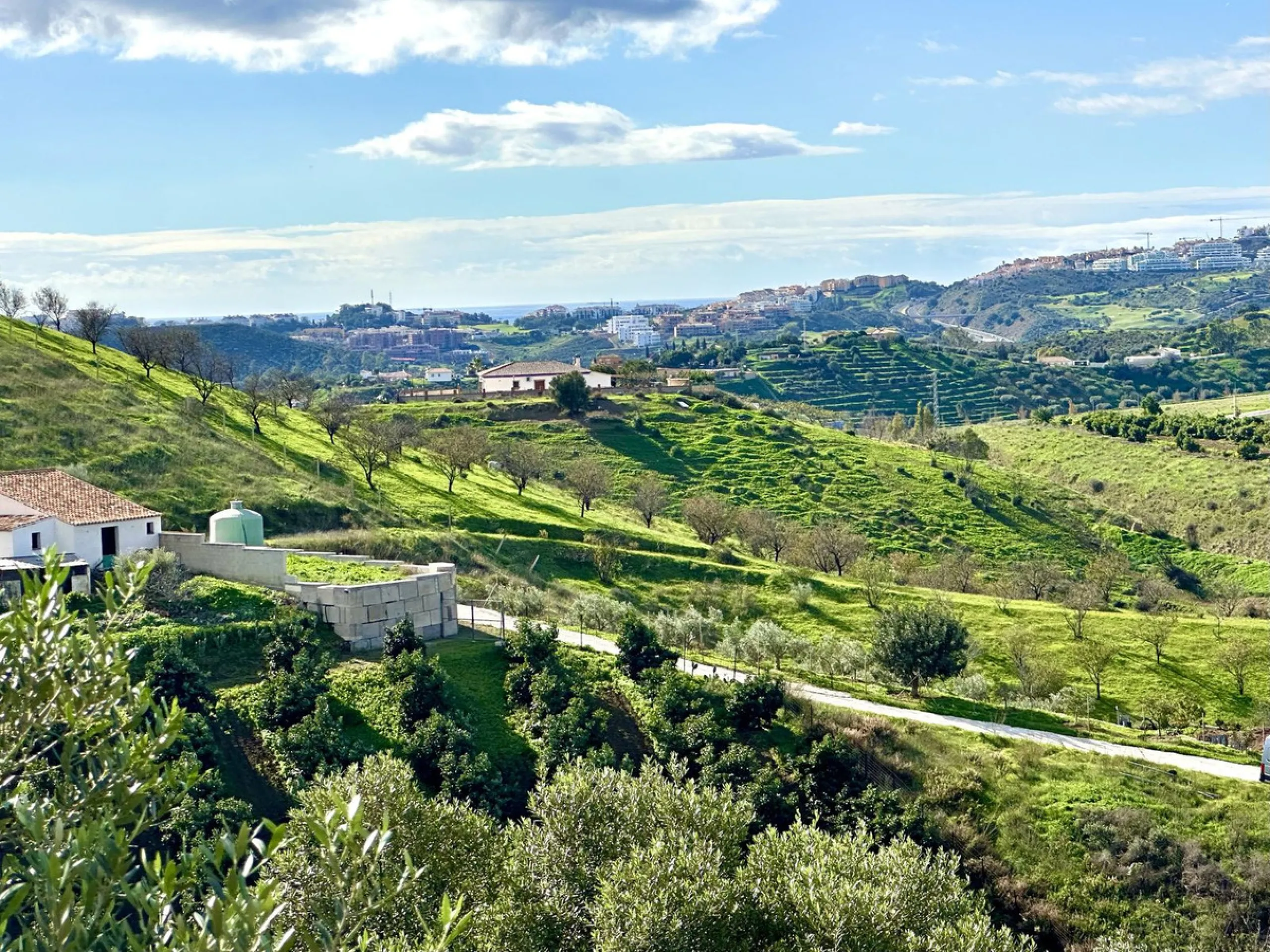 Plot - Land with Ruin в продаже в Mijas, Málaga. Площадь дома 140 м². Площадь участка 36000 м²