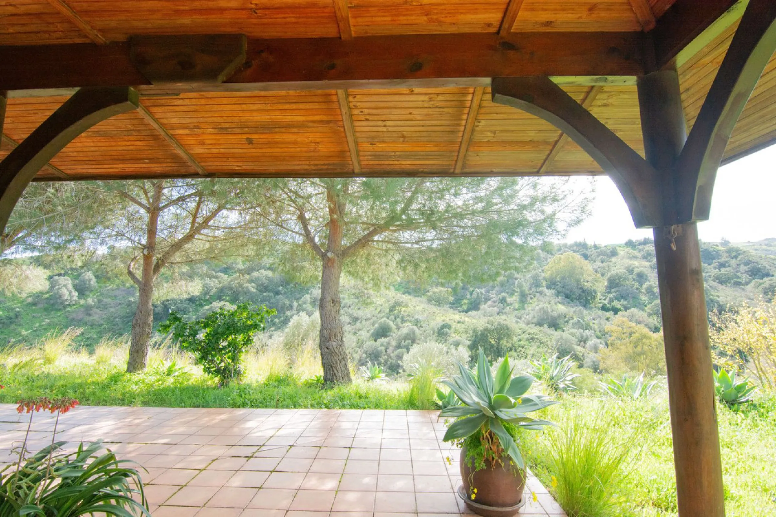 House - Finca - Cortijo в продаже в Mijas, Málaga. В доме 3 спален и 3 ванных комнат. Площадь дома 240 м². Площадь участка 6462 м²