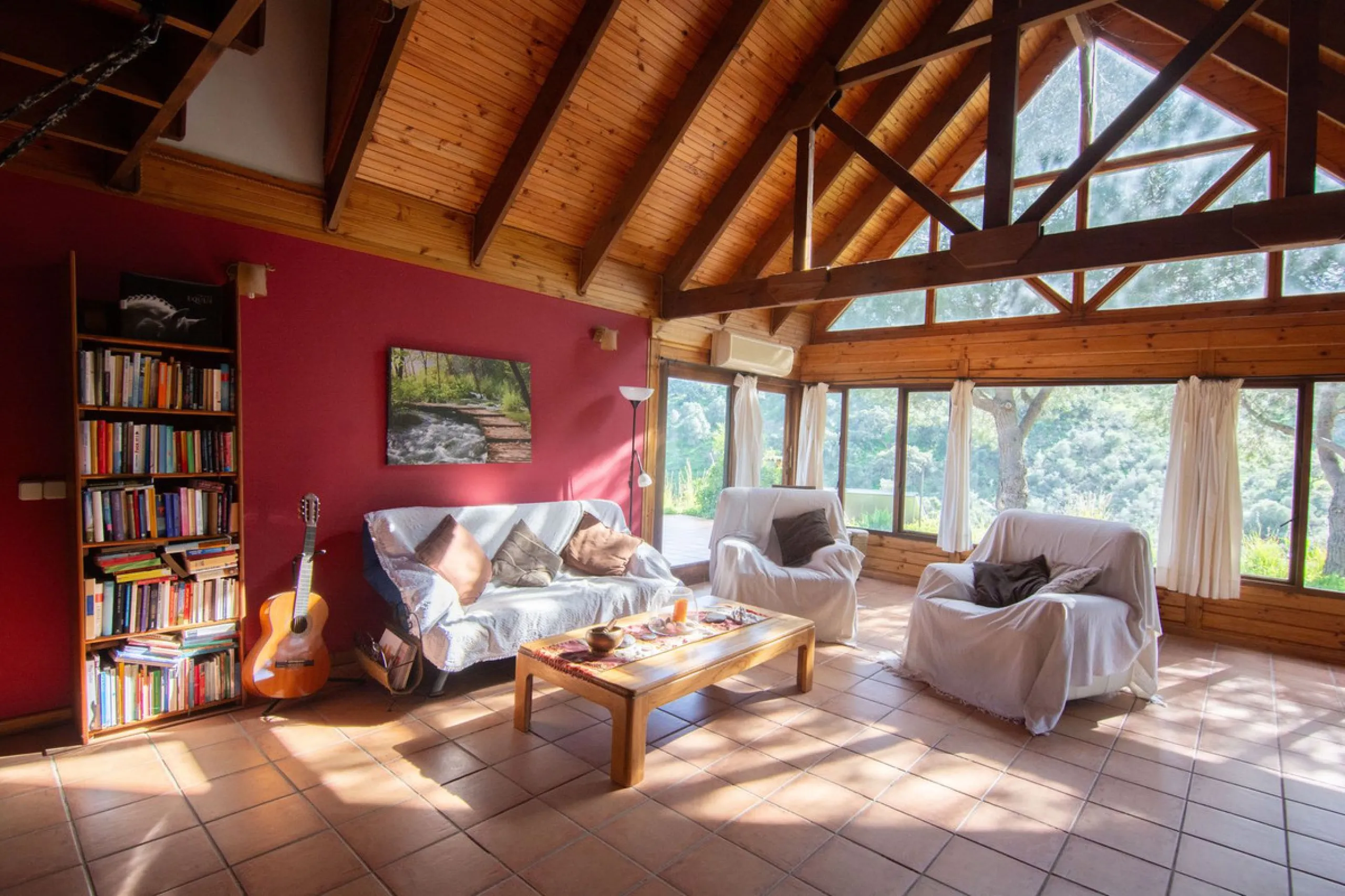 House - Finca - Cortijo в продаже в Mijas, Málaga. В доме 3 спален и 3 ванных комнат. Площадь дома 240 м². Площадь участка 6462 м²