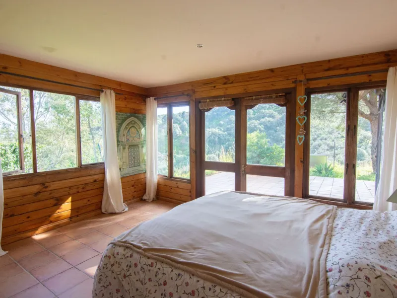 House - Finca - Cortijo в продаже в Mijas, Málaga. В доме 3 спален и 3 ванных комнат. Площадь дома 240 м². Площадь участка 6462 м²