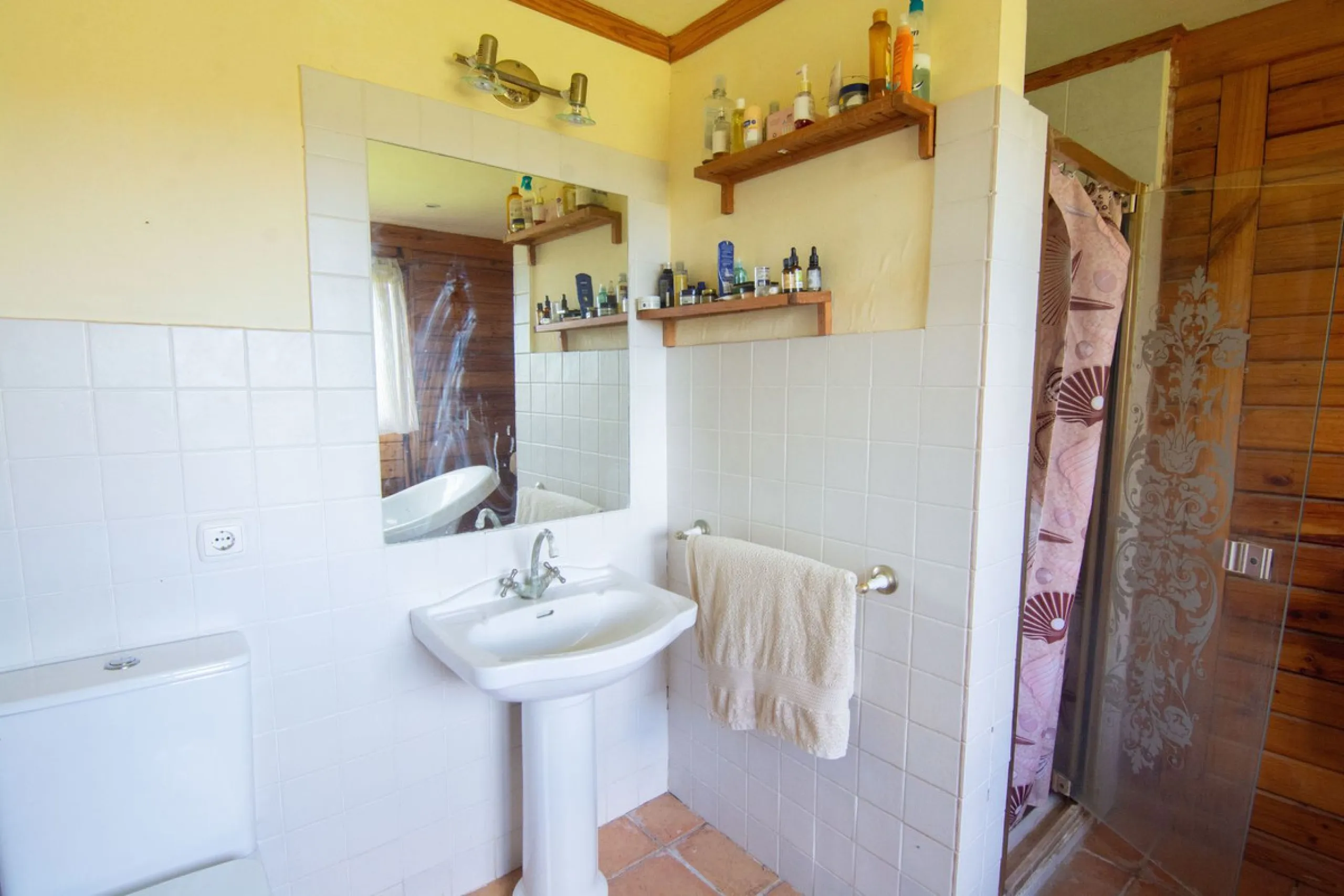House - Finca - Cortijo в продаже в Mijas, Málaga. В доме 3 спален и 3 ванных комнат. Площадь дома 240 м². Площадь участка 6462 м²