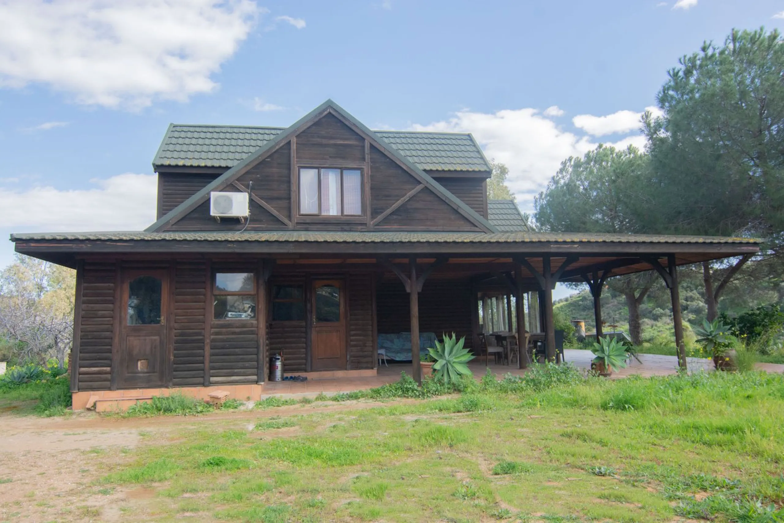 House - Finca - Cortijo в продаже в Mijas, Málaga. В доме 3 спален и 3 ванных комнат. Площадь дома 240 м². Площадь участка 6462 м²