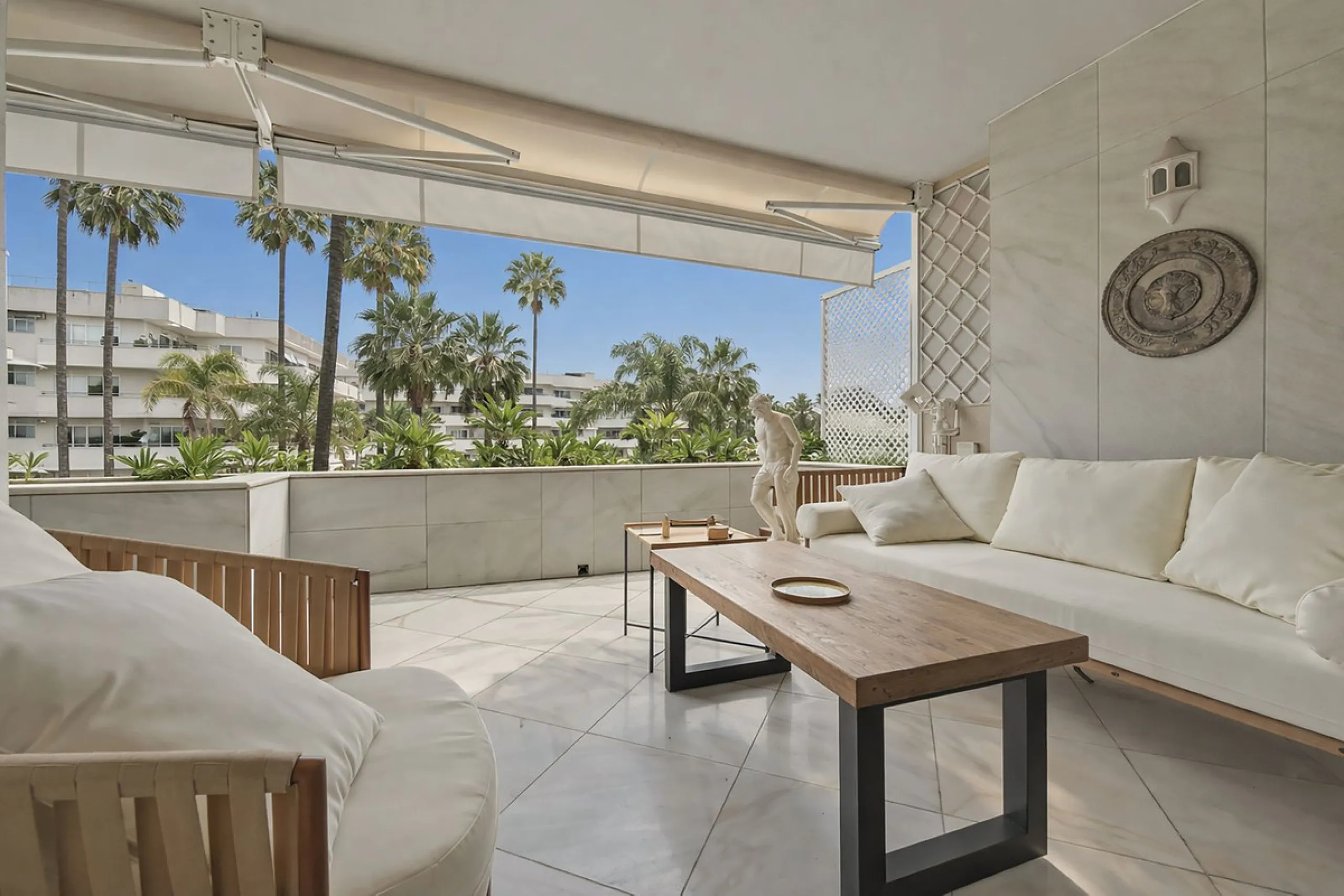 Bargain! Frontline beach apartment Los Granados one Puerto Banus for sale, Marbella.