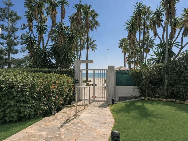 Bargain! Frontline beach apartment Los Granados one Puerto Banus for sale, Marbella.