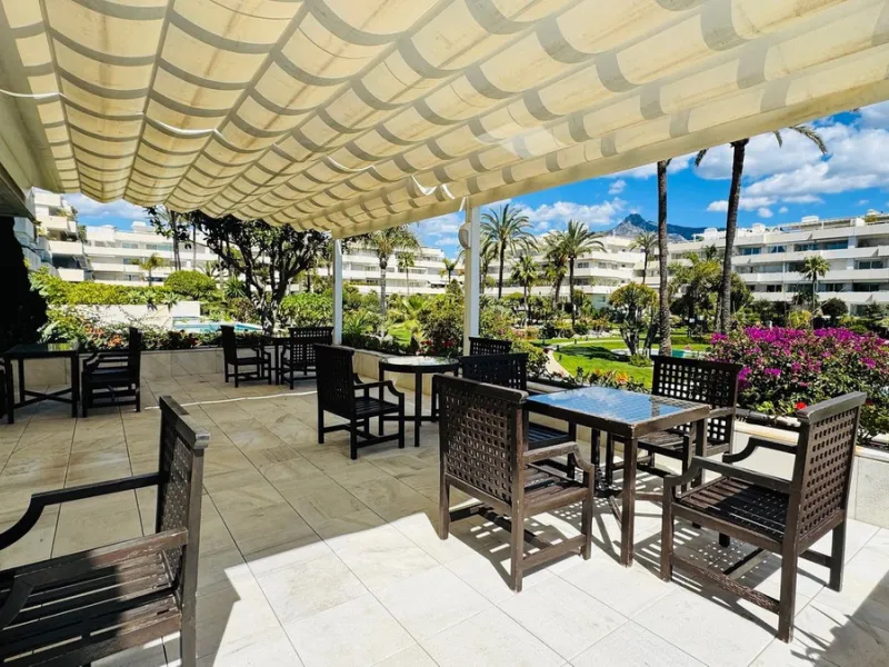 Bargain! Frontline beach apartment Los Granados one Puerto Banus for sale, Marbella.