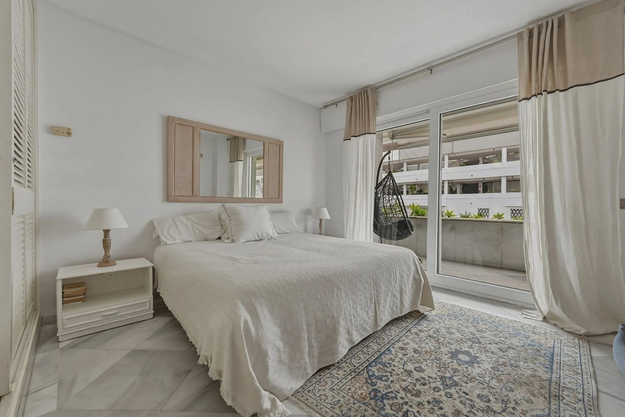 Bargain! Frontline beach apartment Los Granados one Puerto Banus for sale, Marbella.