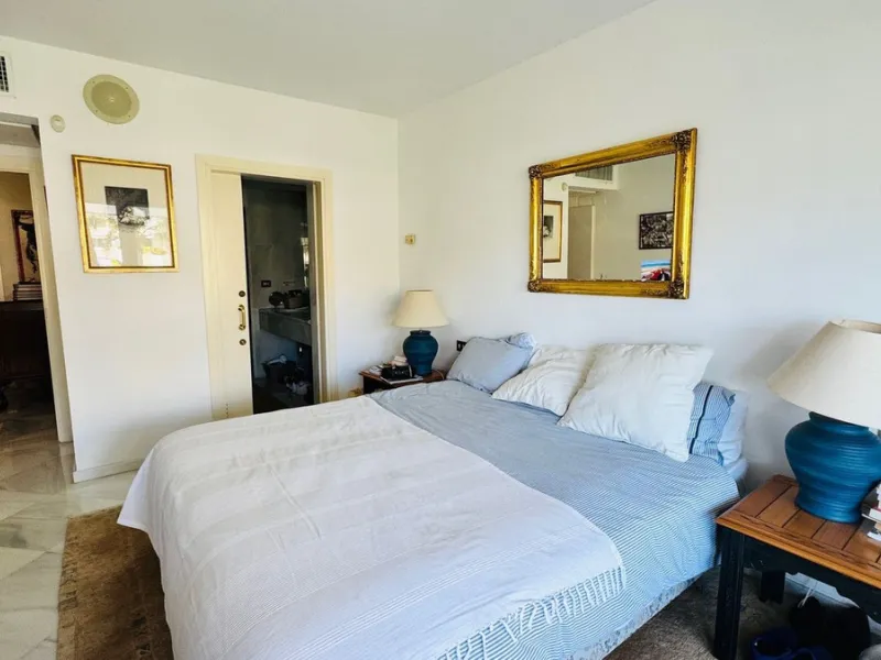 Bargain! Frontline beach apartment Los Granados one Puerto Banus for sale, Marbella.