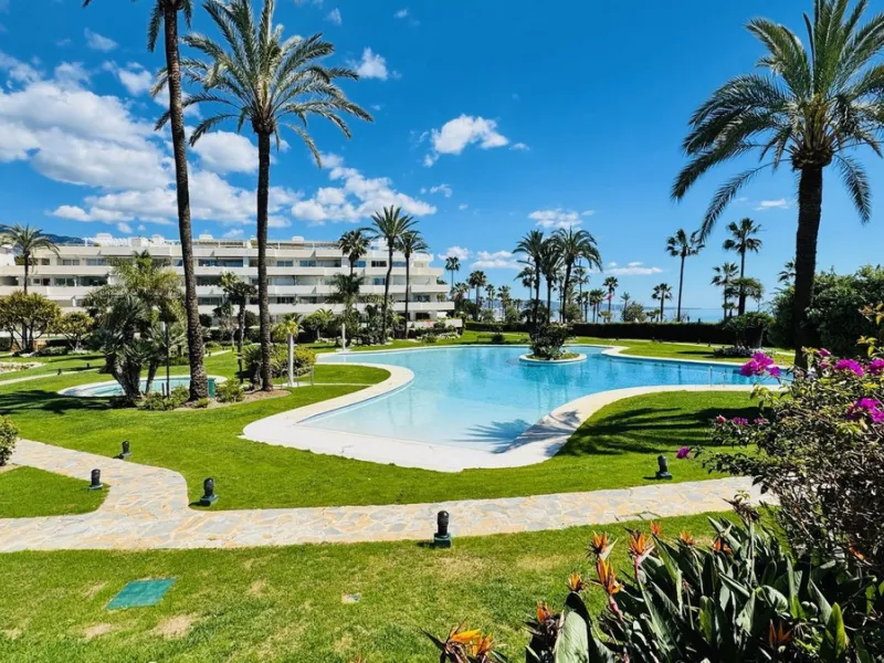 Bargain! Frontline beach apartment Los Granados one Puerto Banus for sale, Marbella.