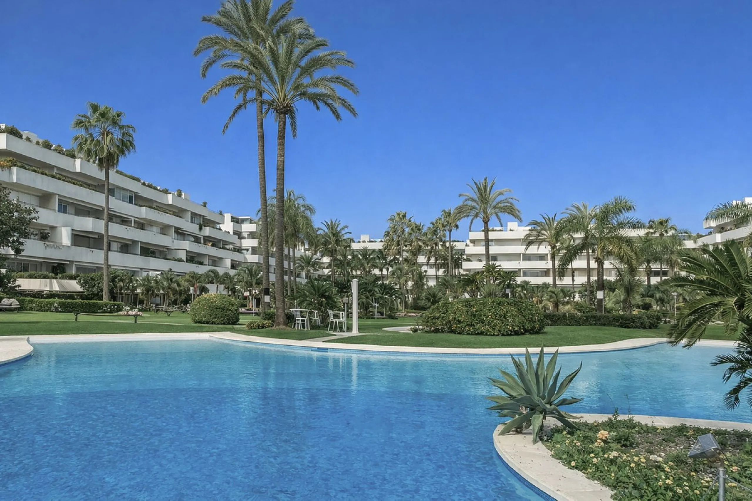 Bargain! Frontline beach apartment Los Granados one Puerto Banus for sale, Marbella.
