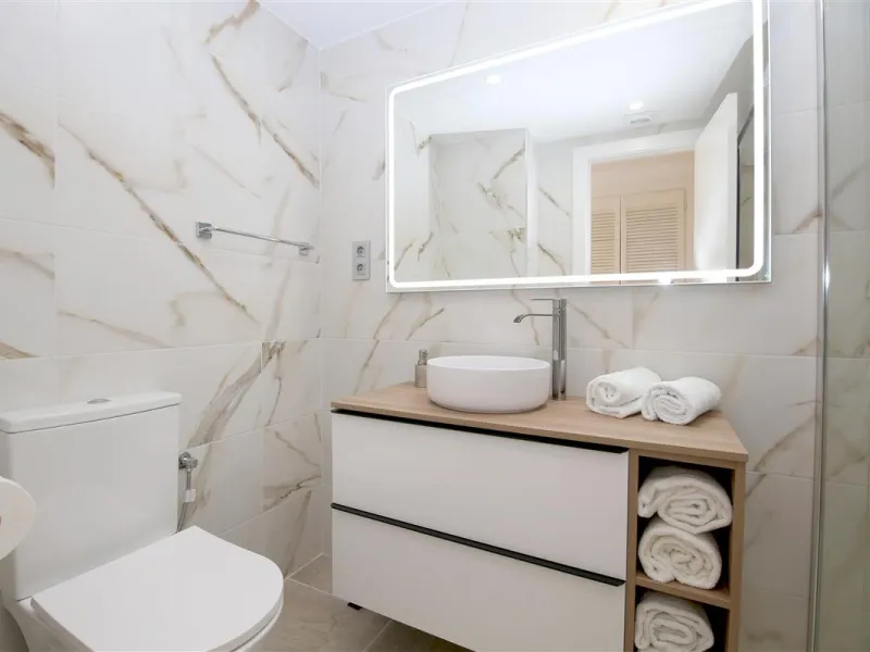 Apartment - Penthouse в продаже в Estepona, Málaga. В доме 2 спален и 2 ванных комнат. Площадь дома 102 м². Площадь участка 108 м²