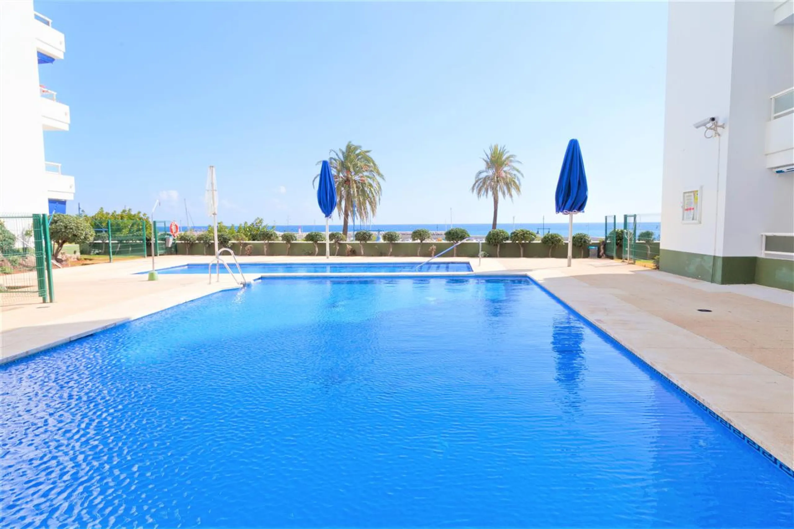 Apartment - Penthouse в продаже в Estepona, Málaga. В доме 2 спален и 2 ванных комнат. Площадь дома 102 м². Площадь участка 108 м²